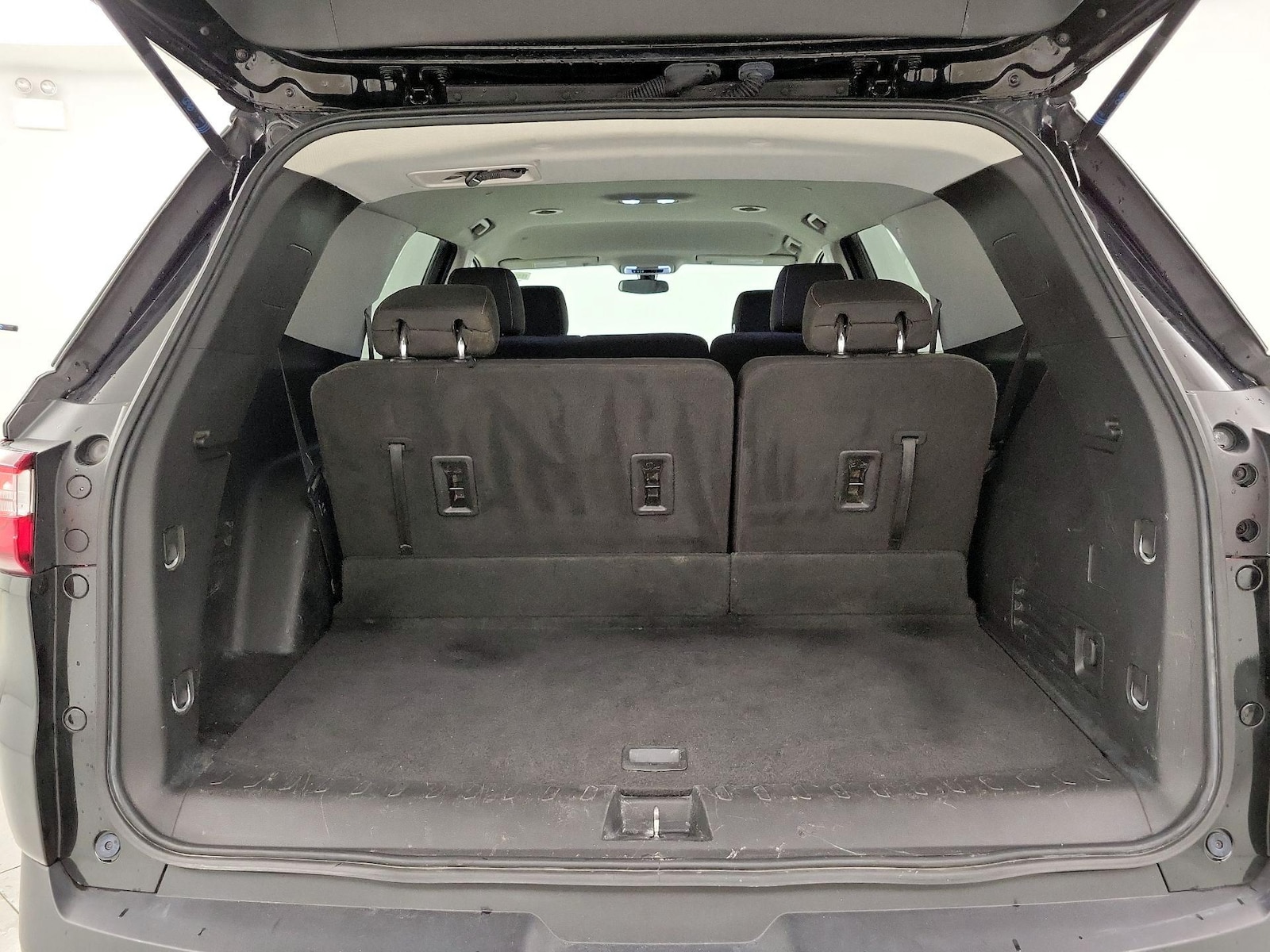 2020 Chevrolet Traverse LS - Photo 22
