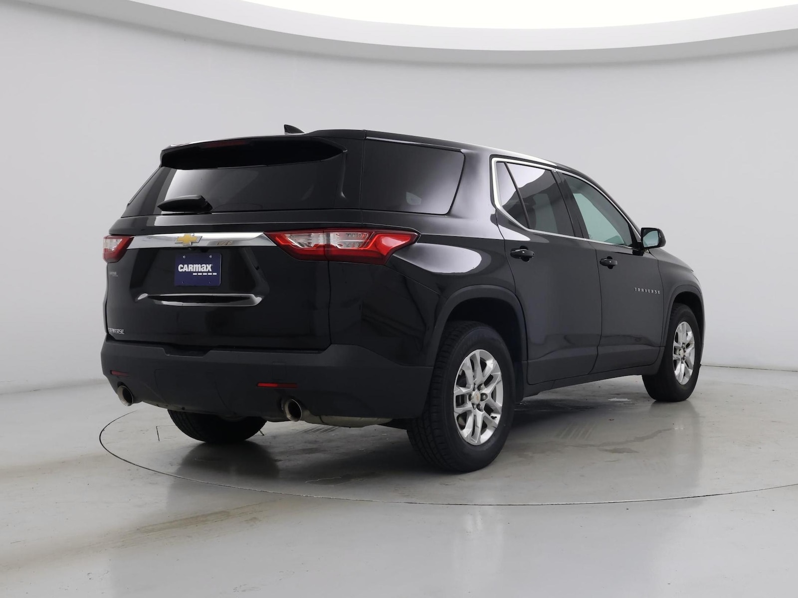 2020 Chevrolet Traverse LS - Photo 9