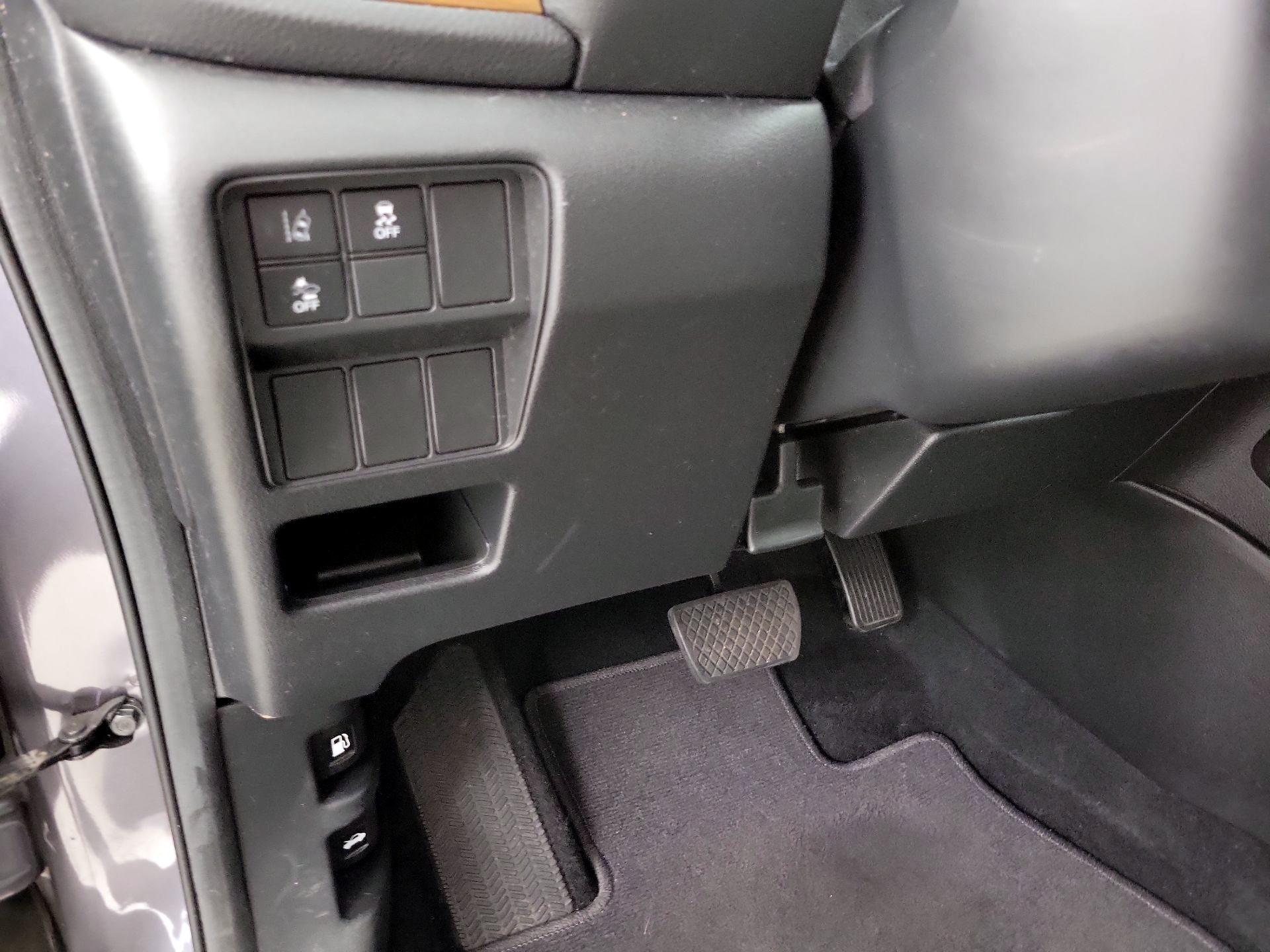 Thumbnail: 2018 Honda CR-V - 13