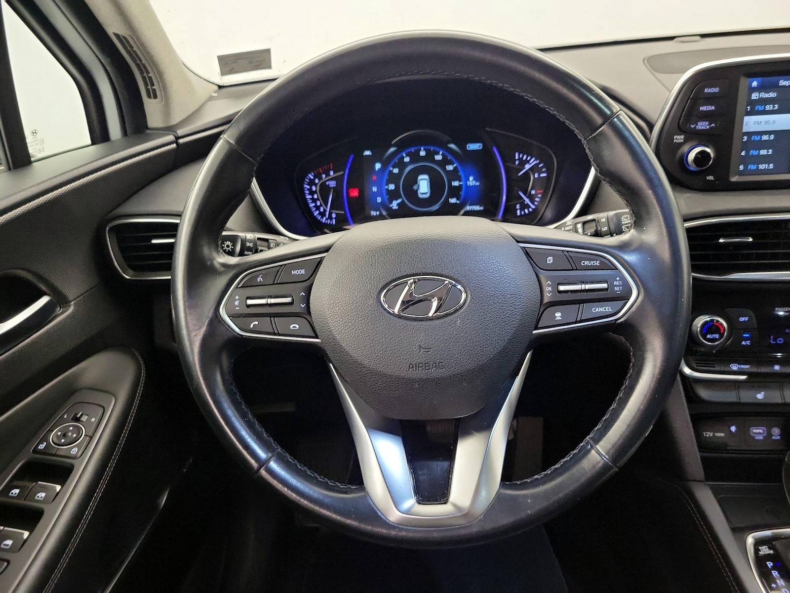 2020 Hyundai Santa Fe SEL - Photo 11