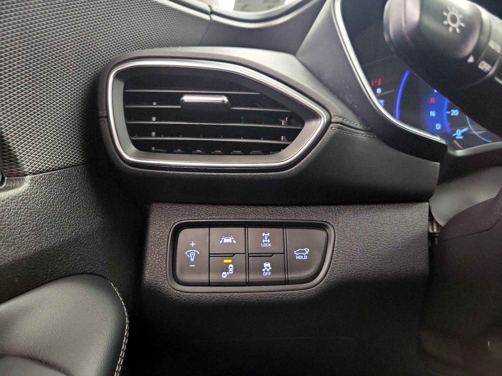 2020 Hyundai Santa Fe SEL - Photo 14
