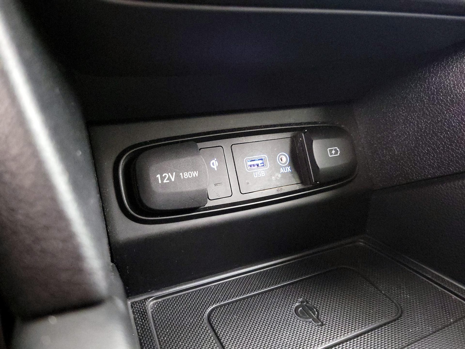 2020 Hyundai Santa Fe SEL - Photo 19