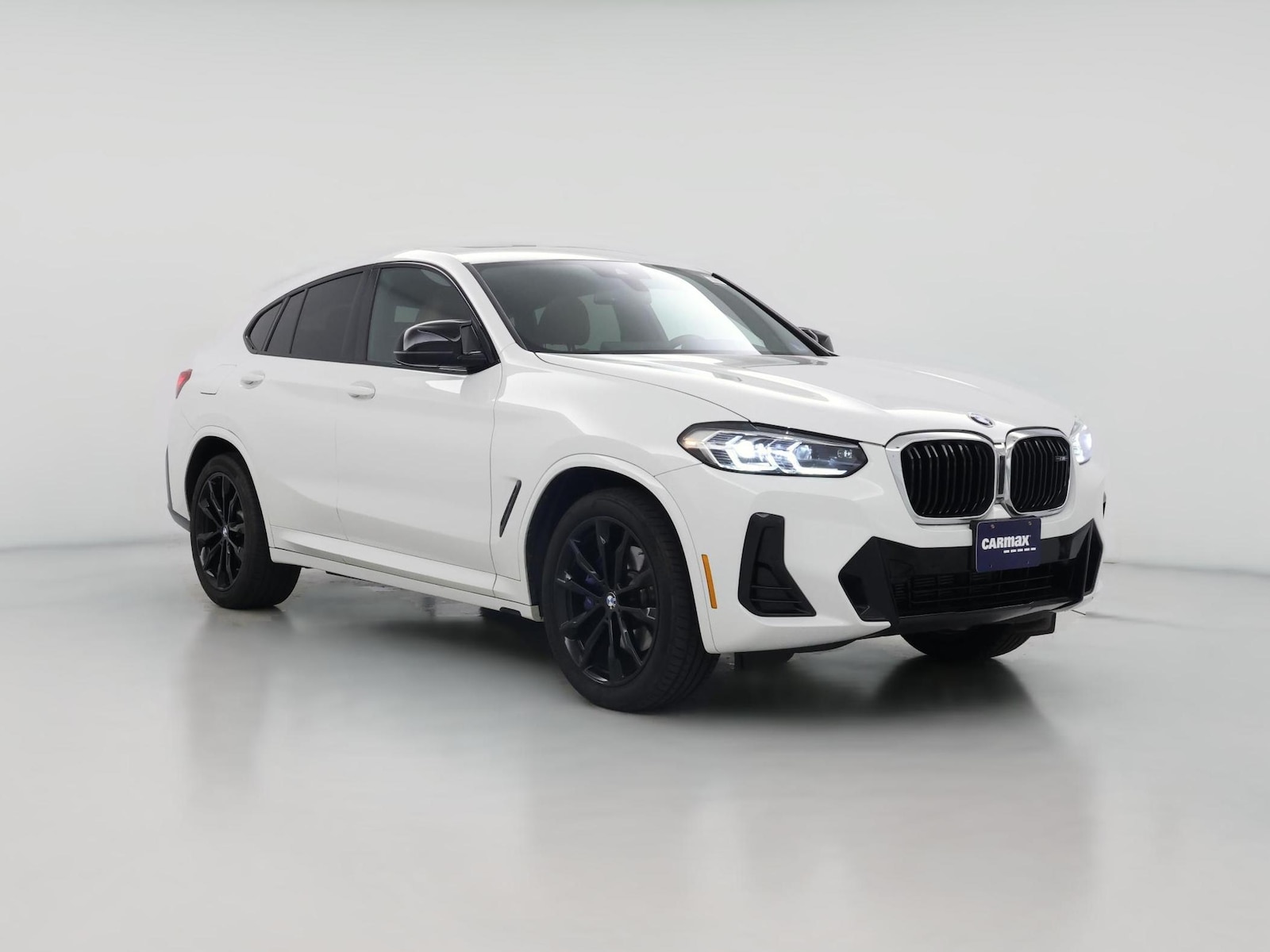 2023 BMW X4
