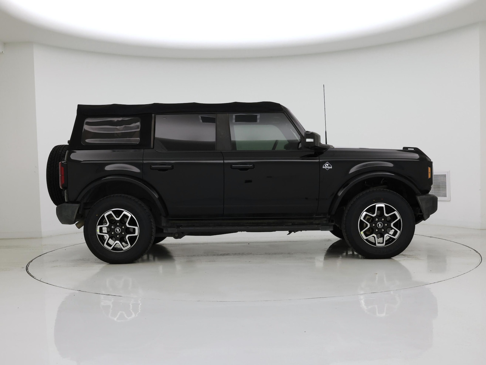 2021 Ford Bronco 4-Door Outer Banks - Photo 8