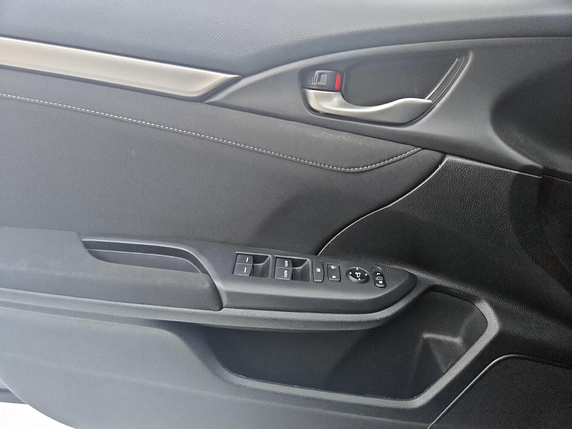 Thumbnail: 2018 Honda Civic - 12