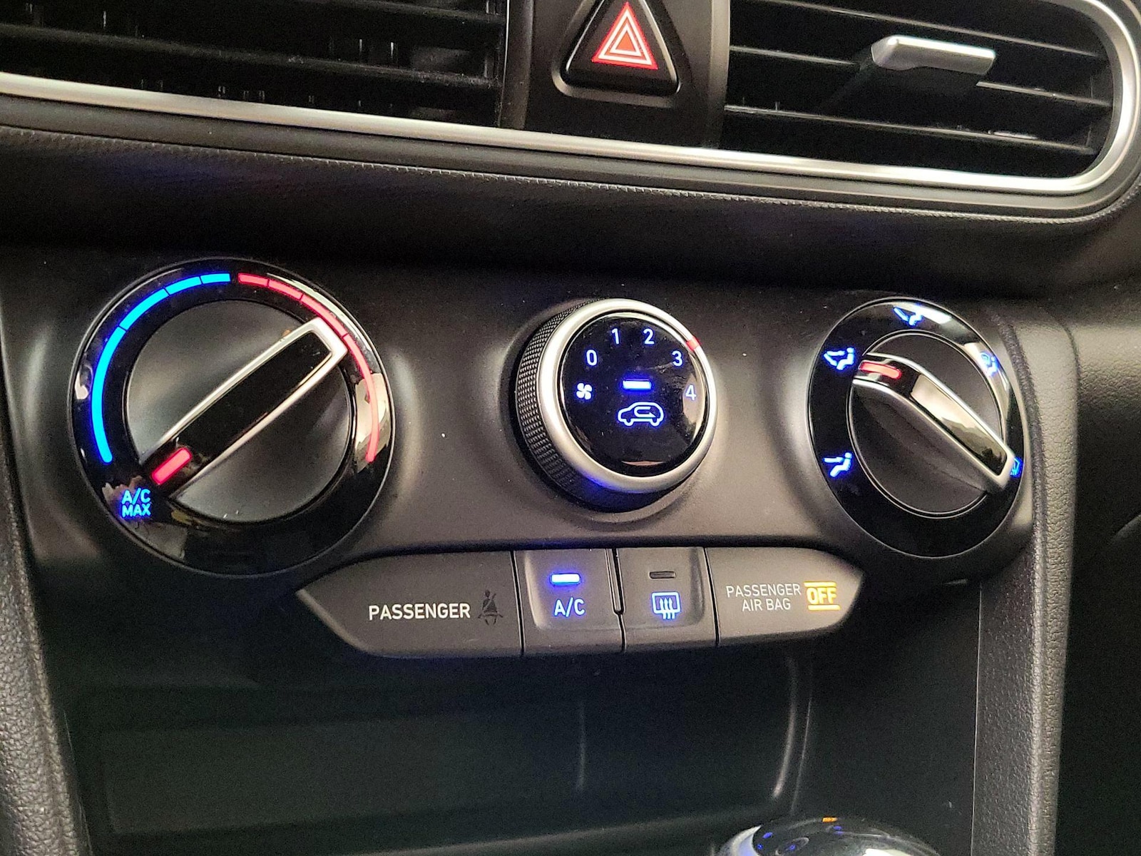 2021 Hyundai Kona SE - Photo 17