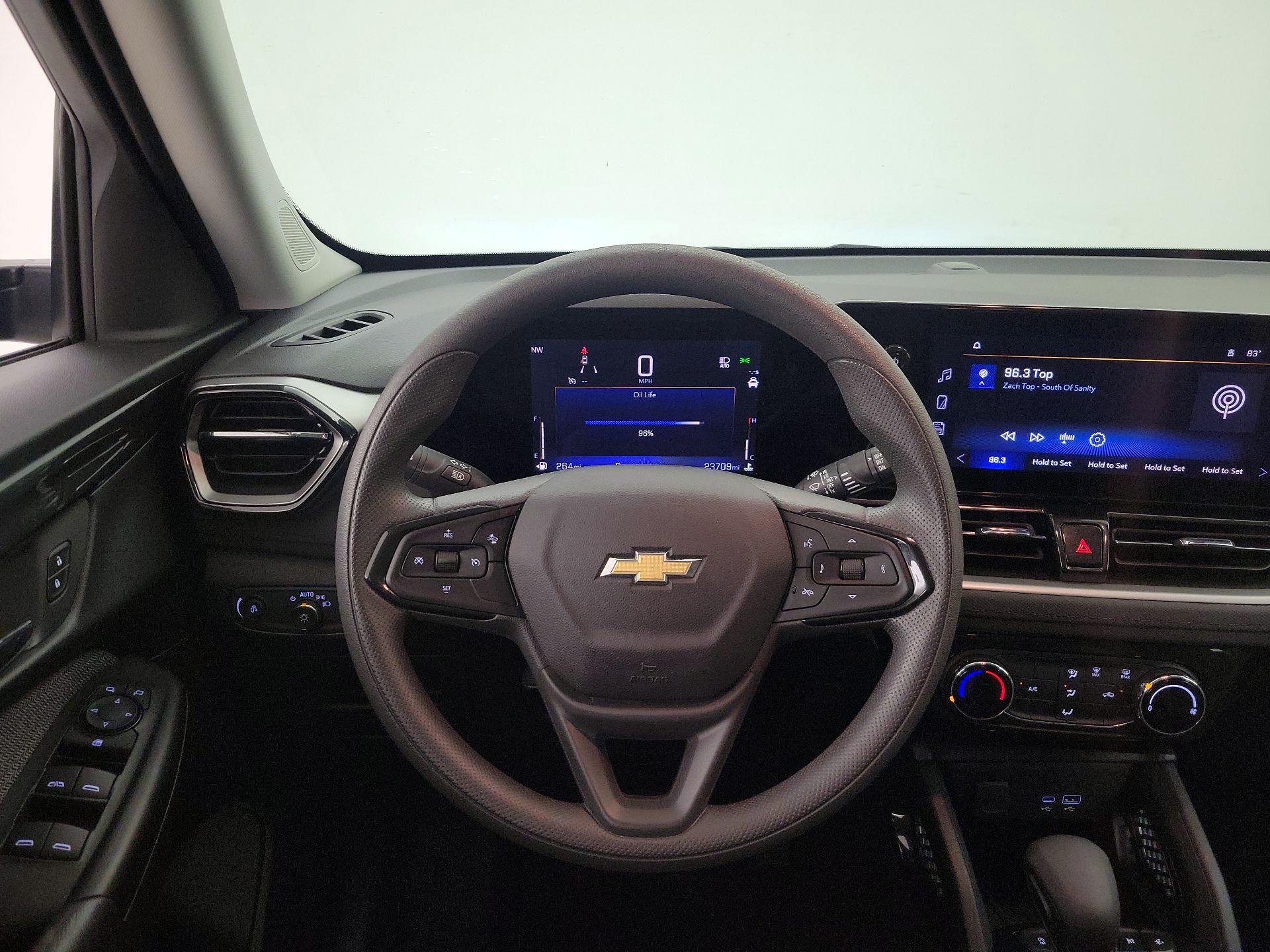 Thumbnail: 2025 Chevrolet TrailBlazer - 10