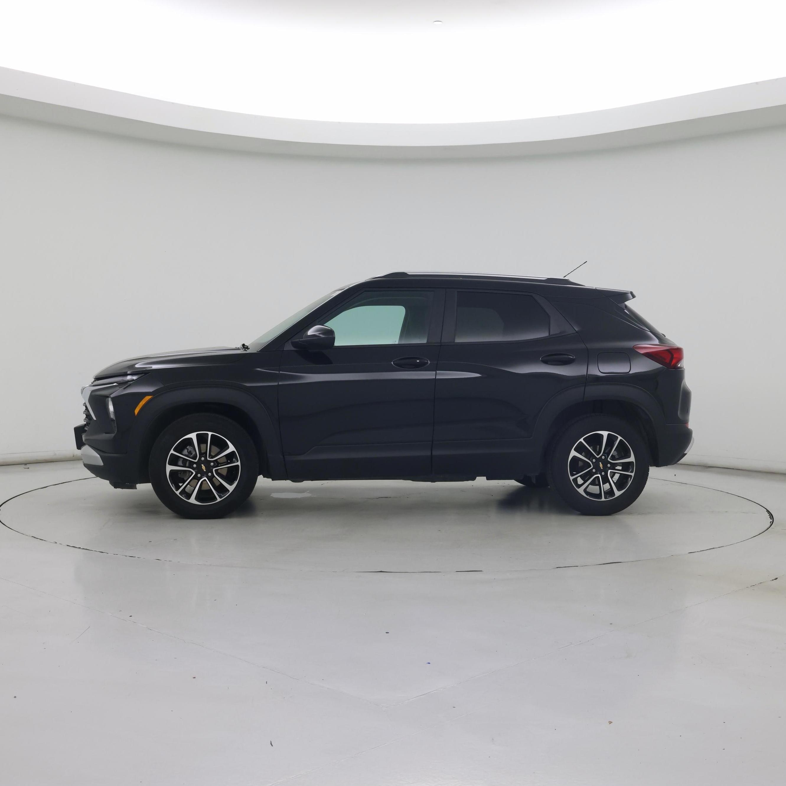 Thumbnail: 2025 Chevrolet TrailBlazer - 3