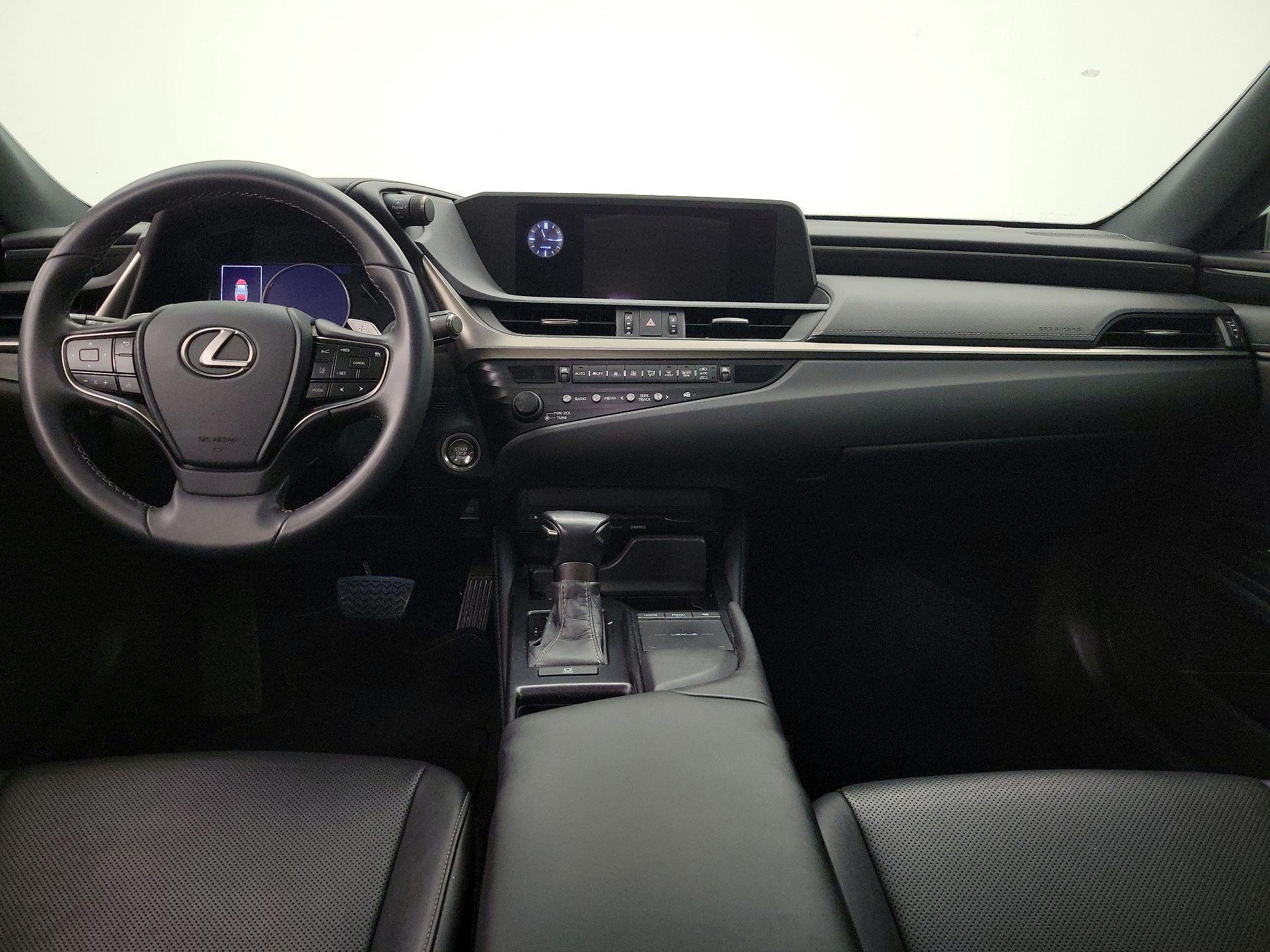 Thumbnail: 2020 Lexus ES - 9