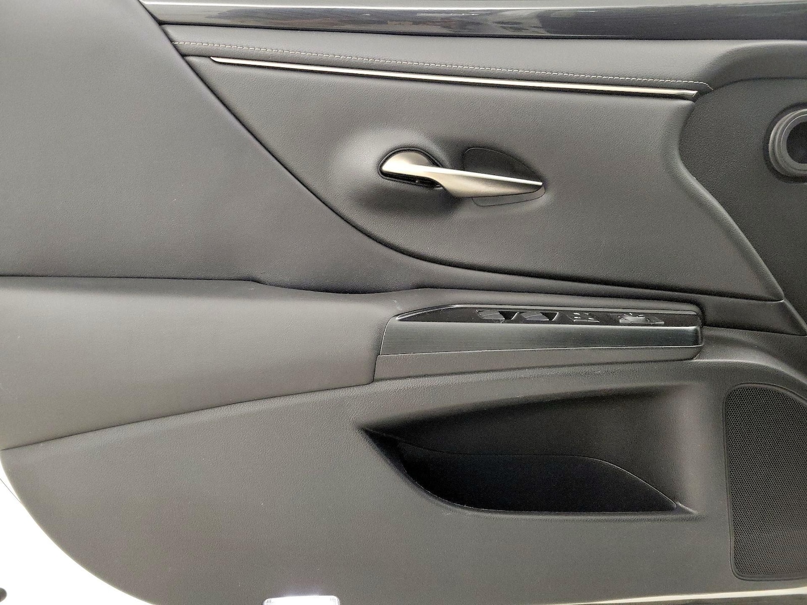 2020 Lexus ES 350 - Photo 13