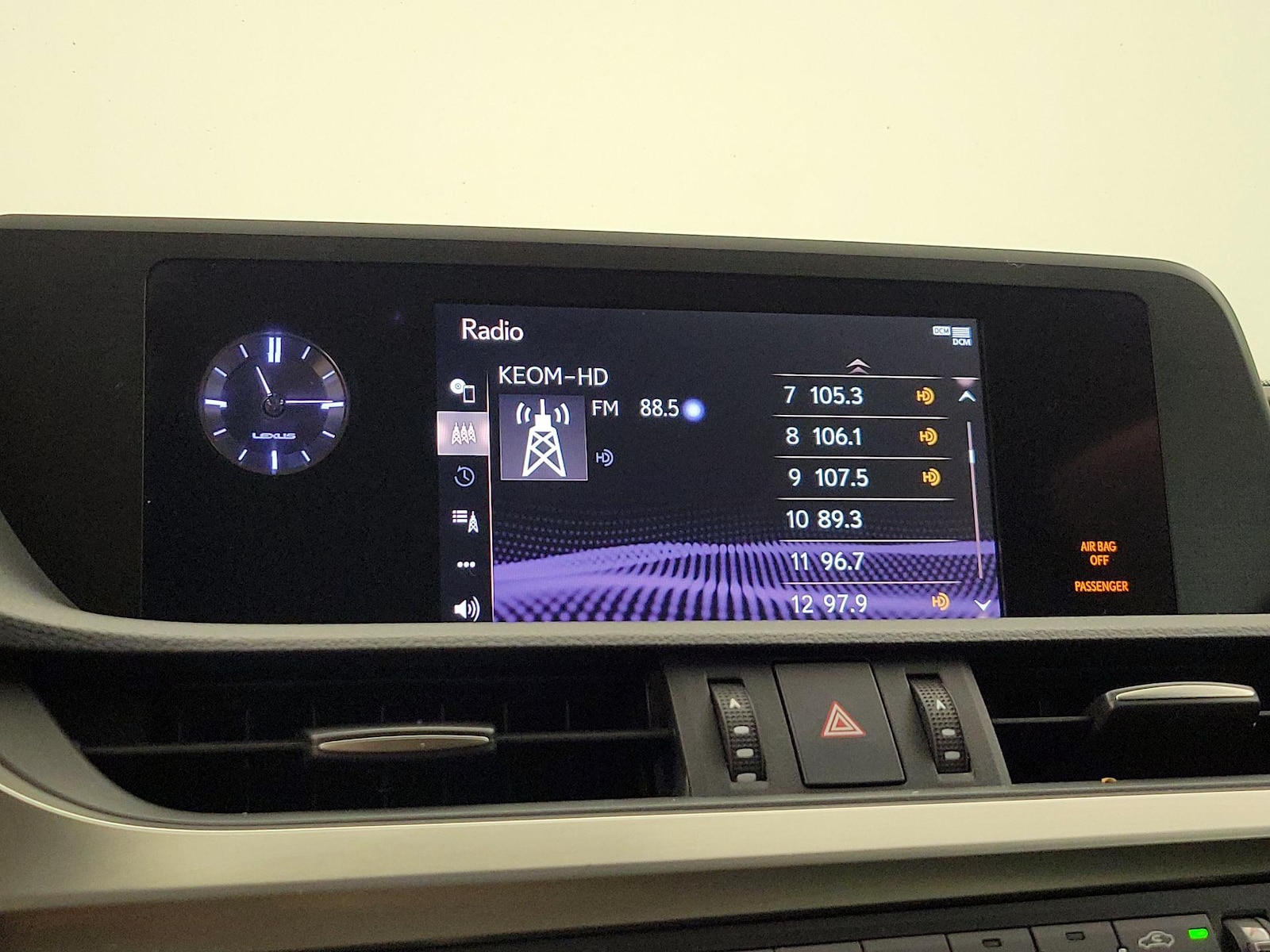 2020 Lexus ES 350 - Photo 15