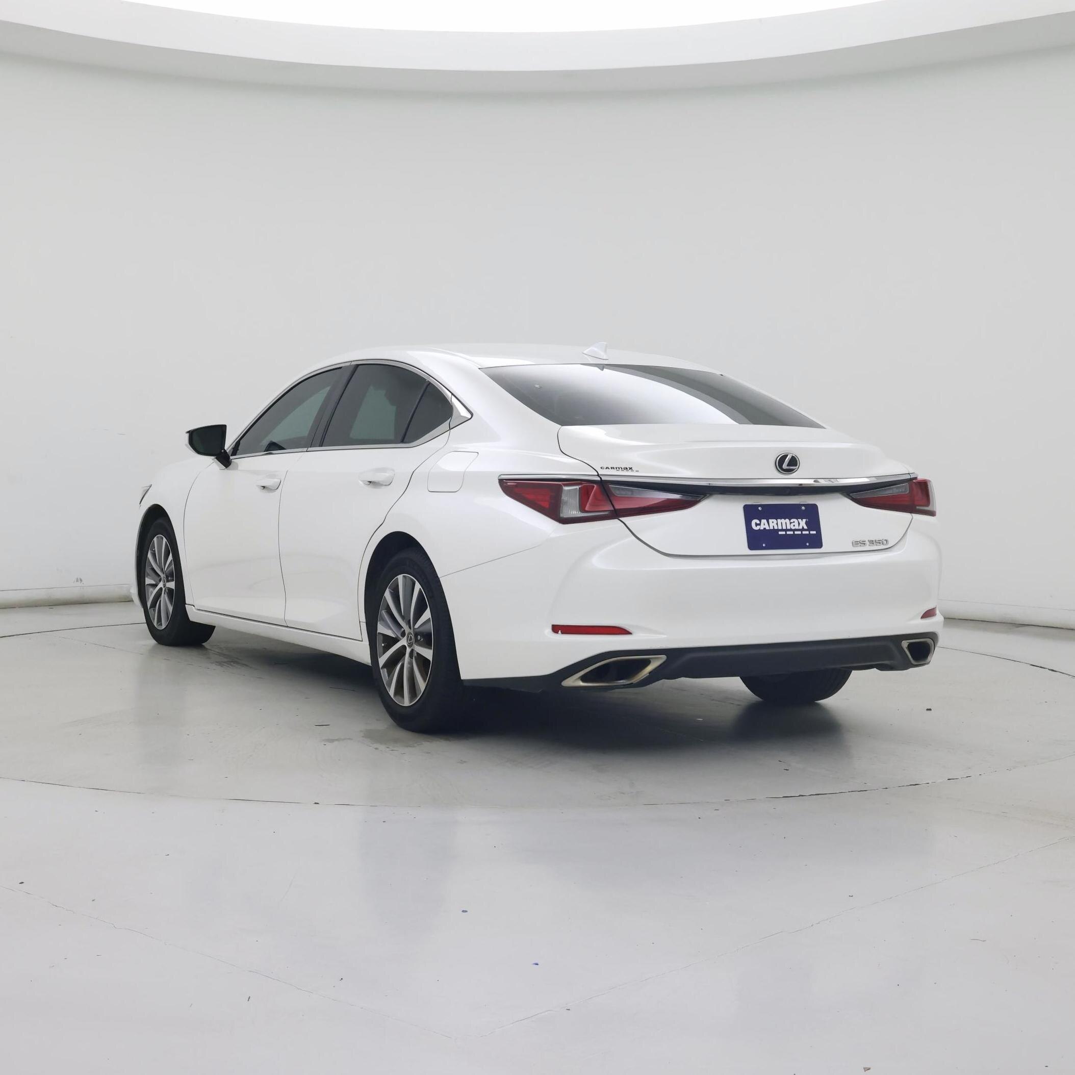 Thumbnail: 2020 Lexus ES - 2