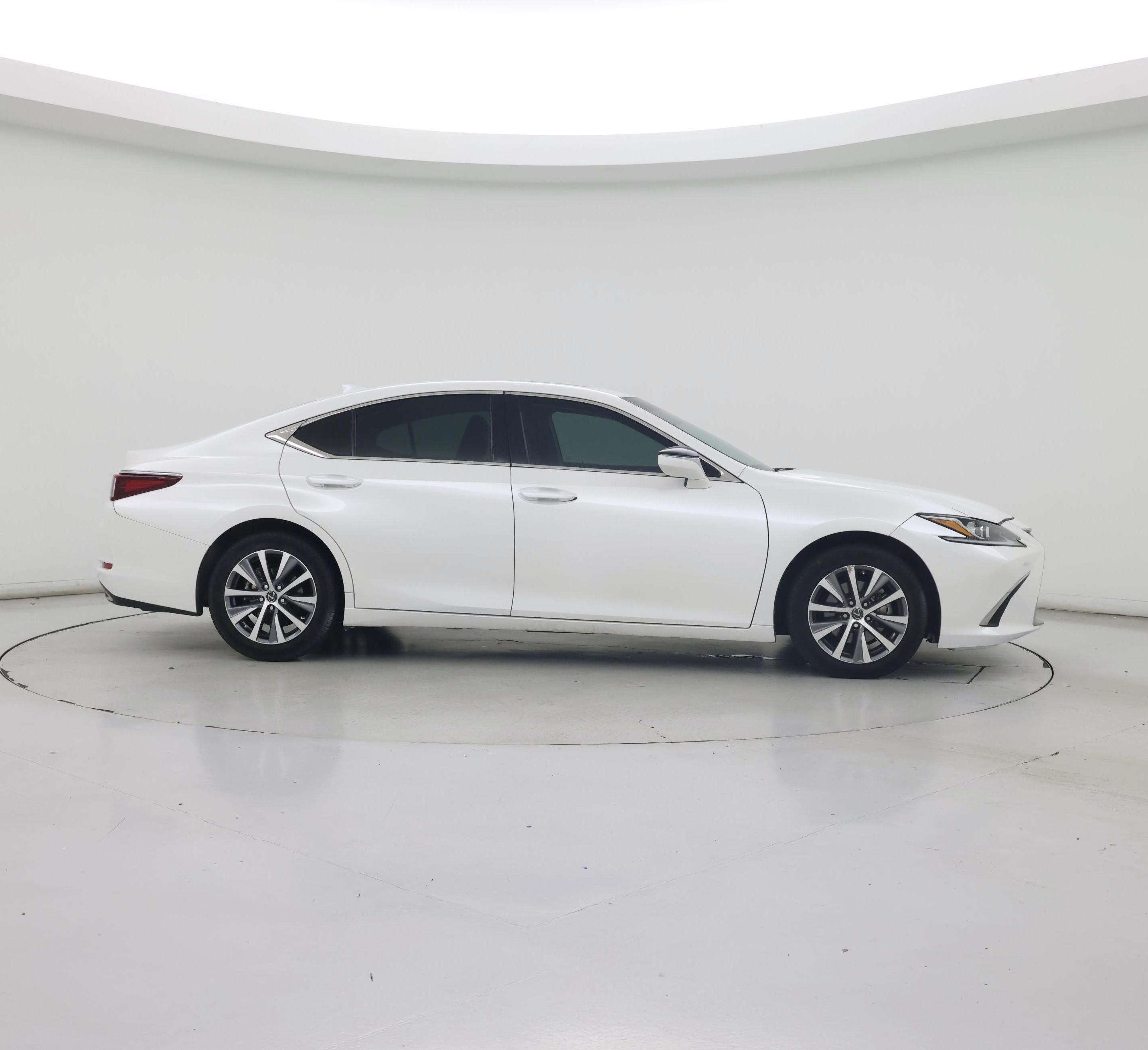 Thumbnail: 2020 Lexus ES - 7