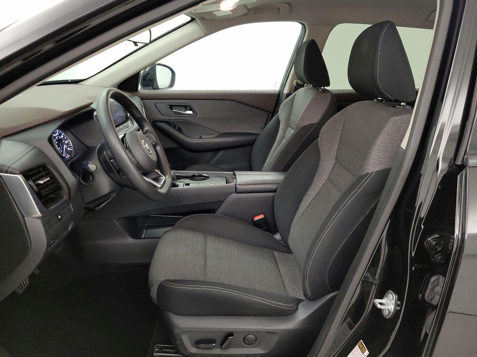 2021 Nissan Rogue SV - Photo 12