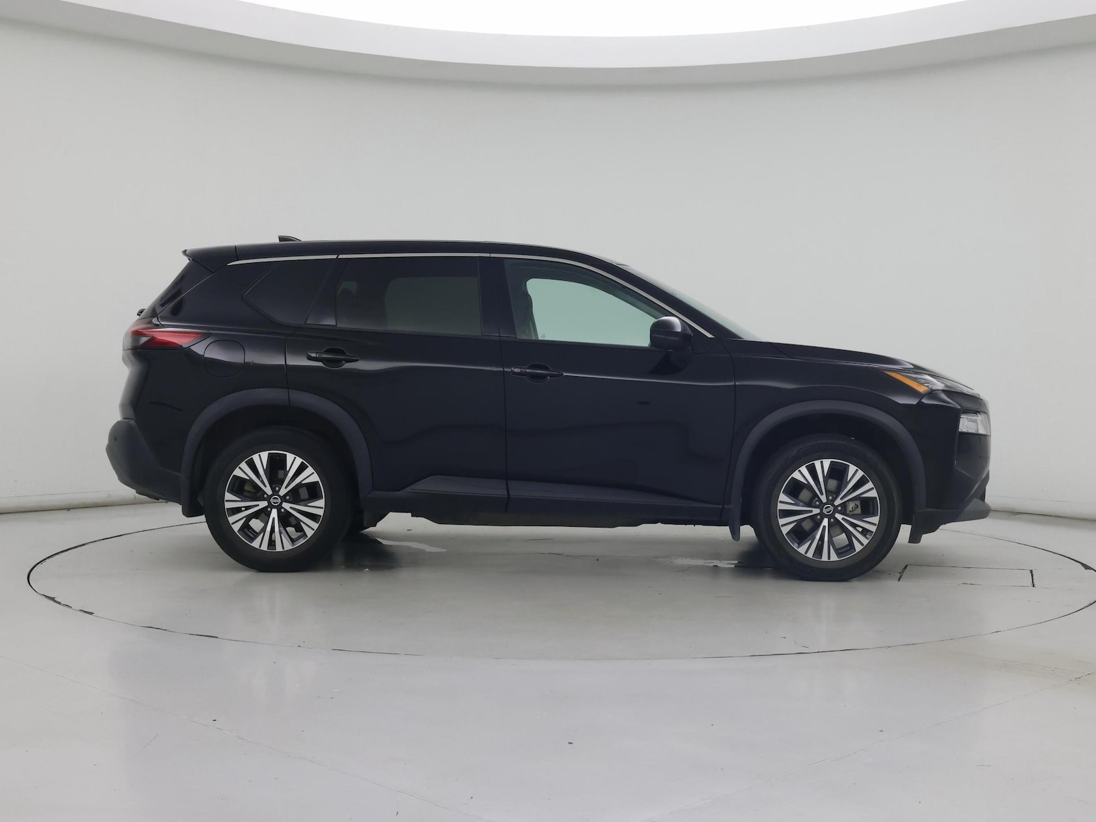 2021 Nissan Rogue SV - Photo 8
