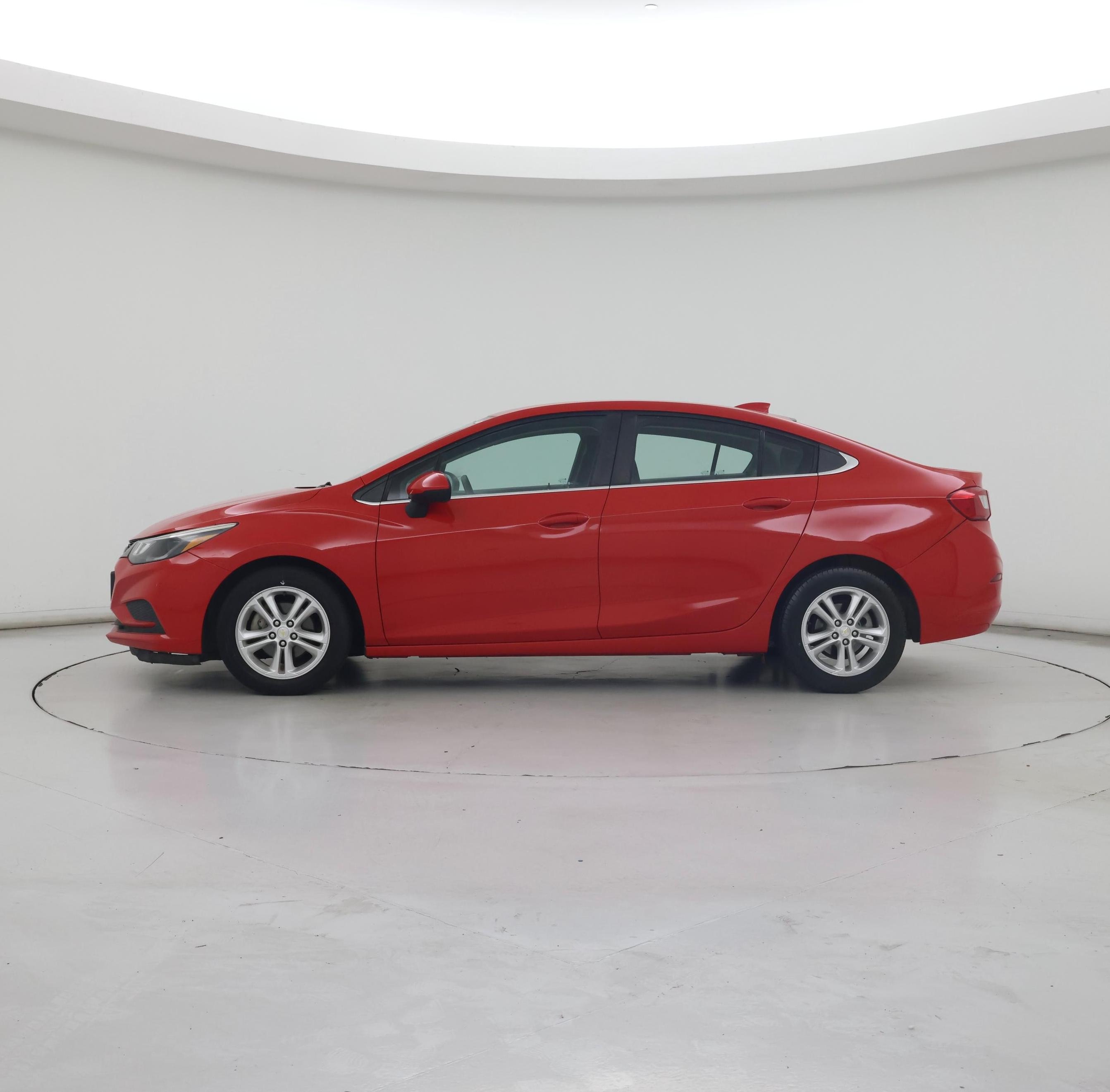 Thumbnail: 2017 Chevrolet Cruze - 3
