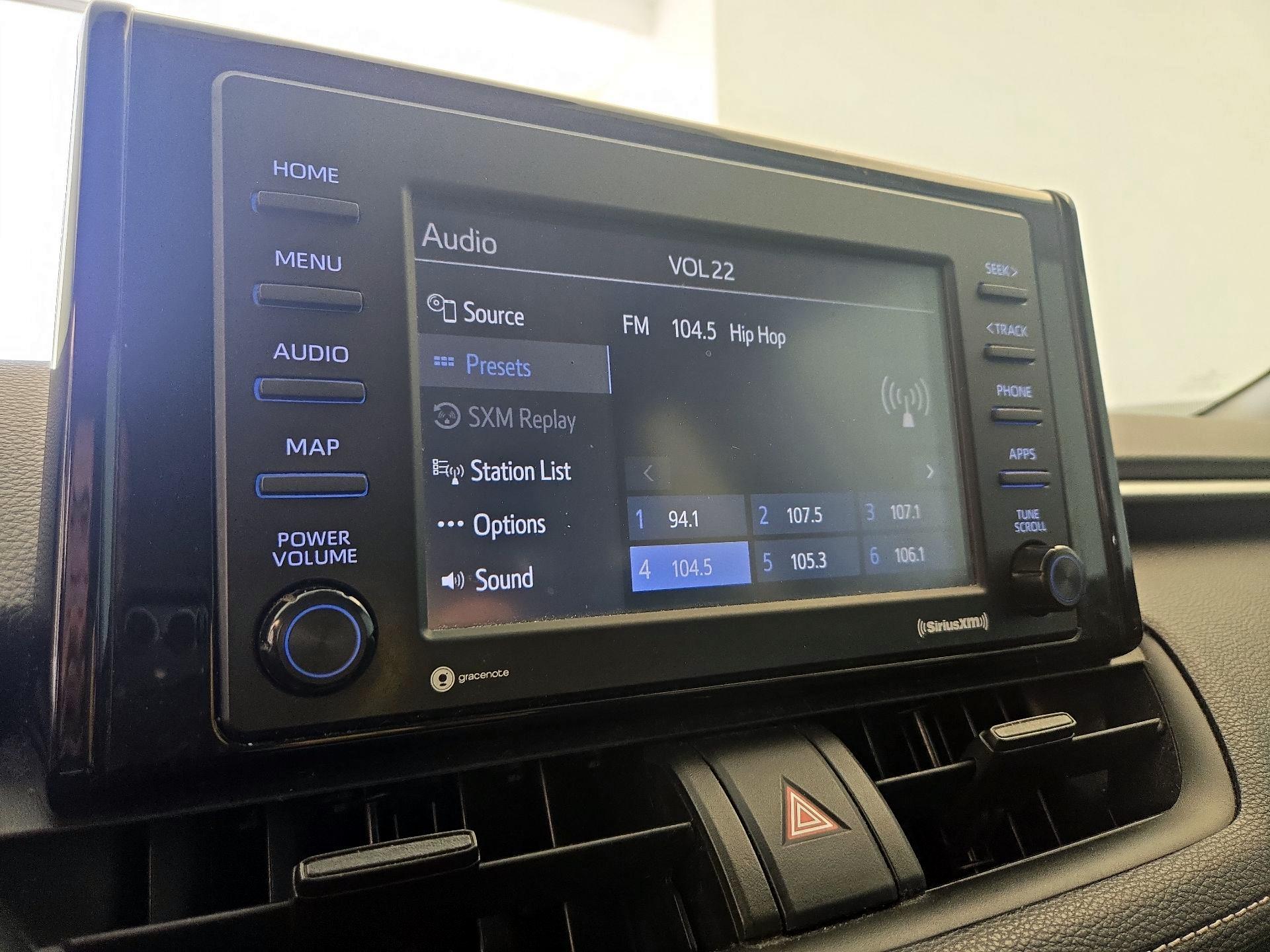Thumbnail: 2021 Toyota RAV4 - 15