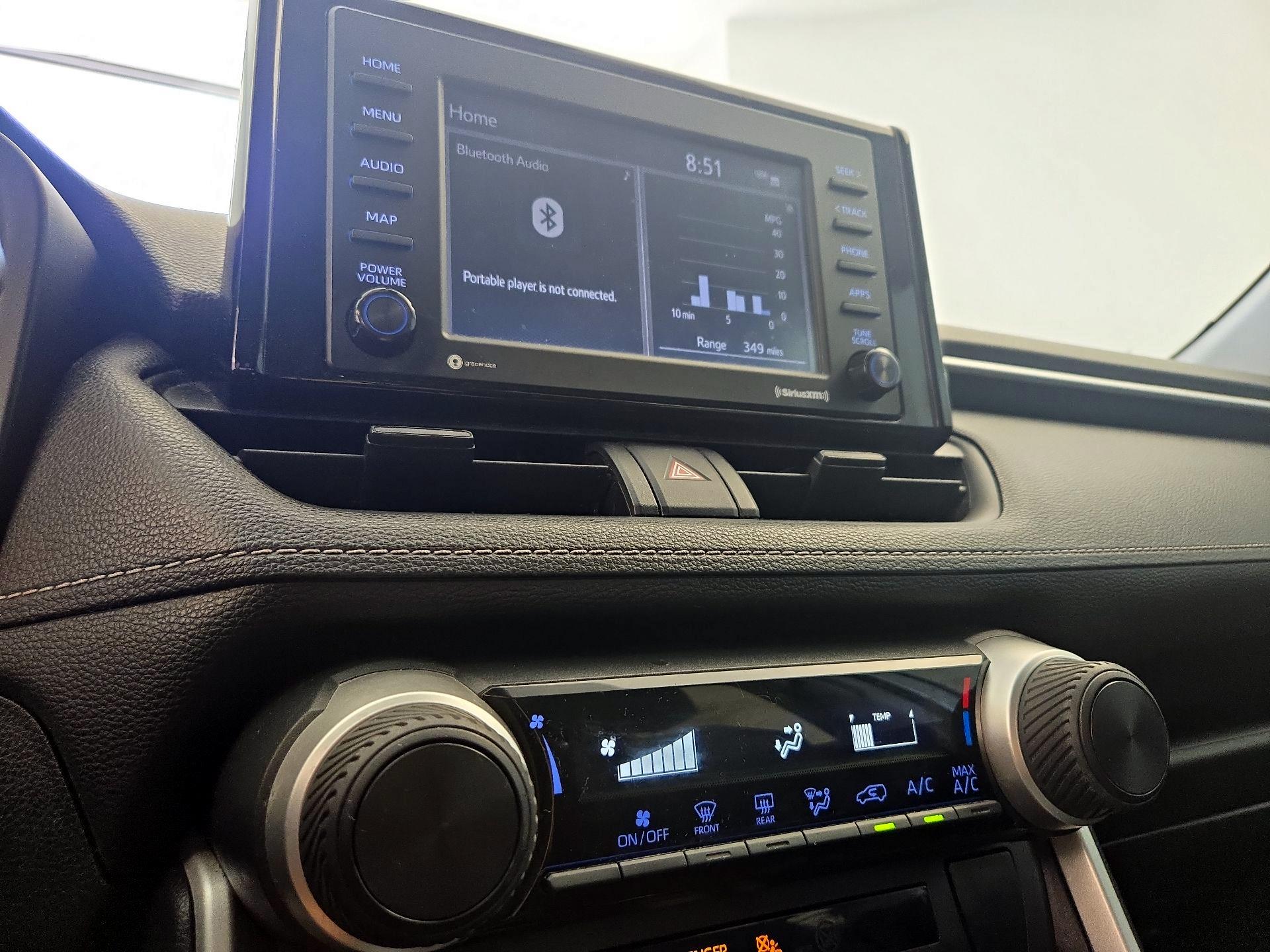 Thumbnail: 2021 Toyota RAV4 - 16