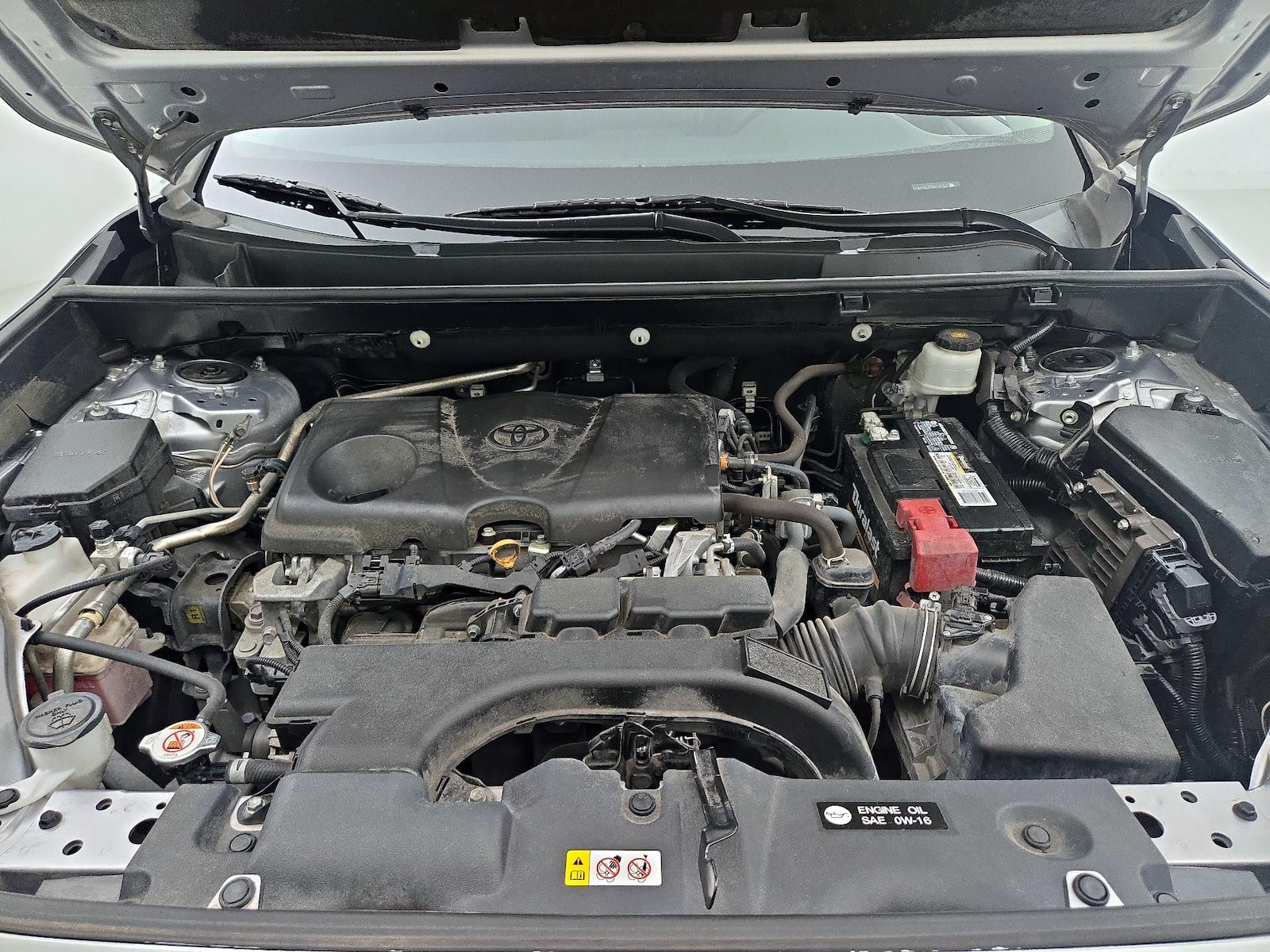 2021 Toyota RAV4 LE - Photo 22