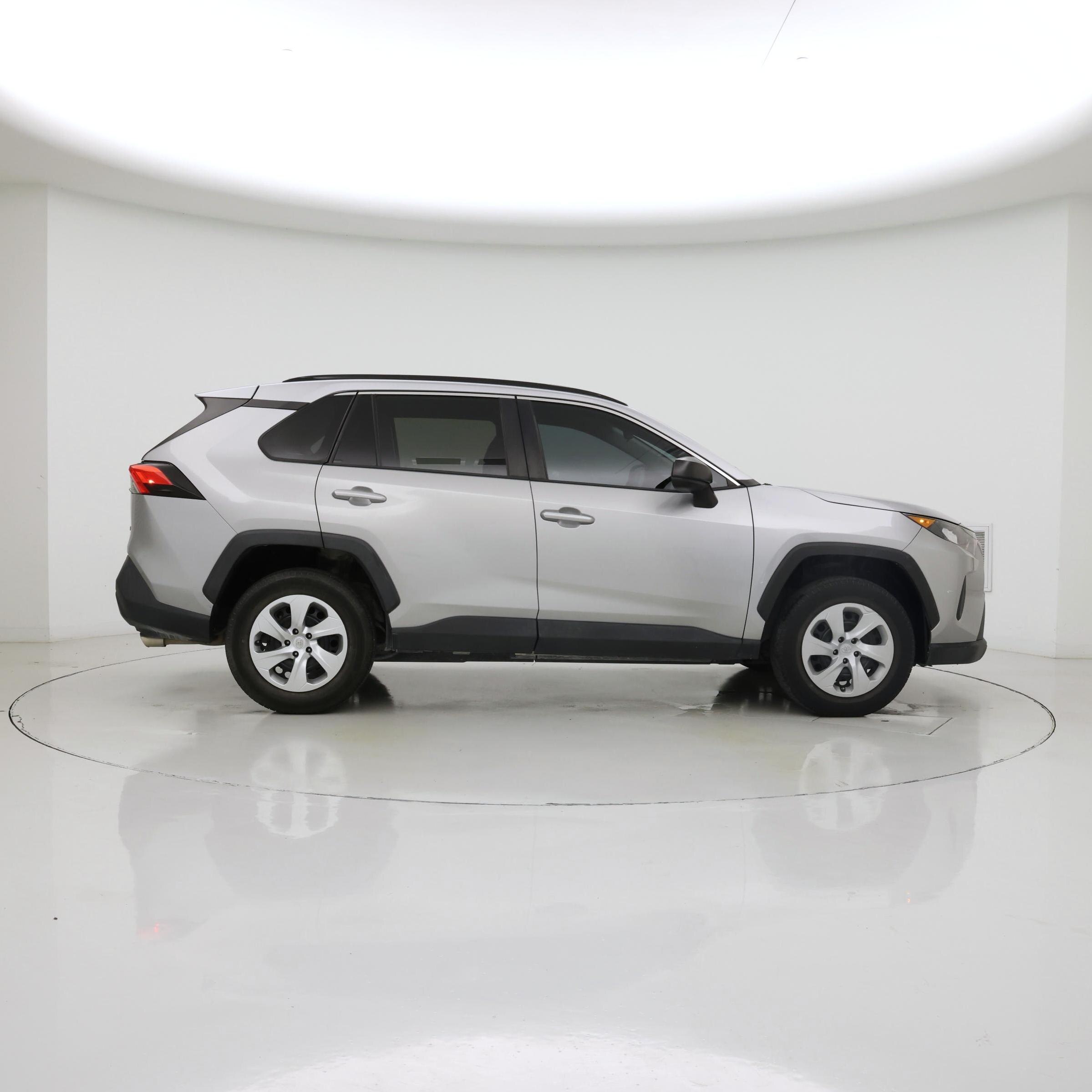 Thumbnail: 2021 Toyota RAV4 - 7