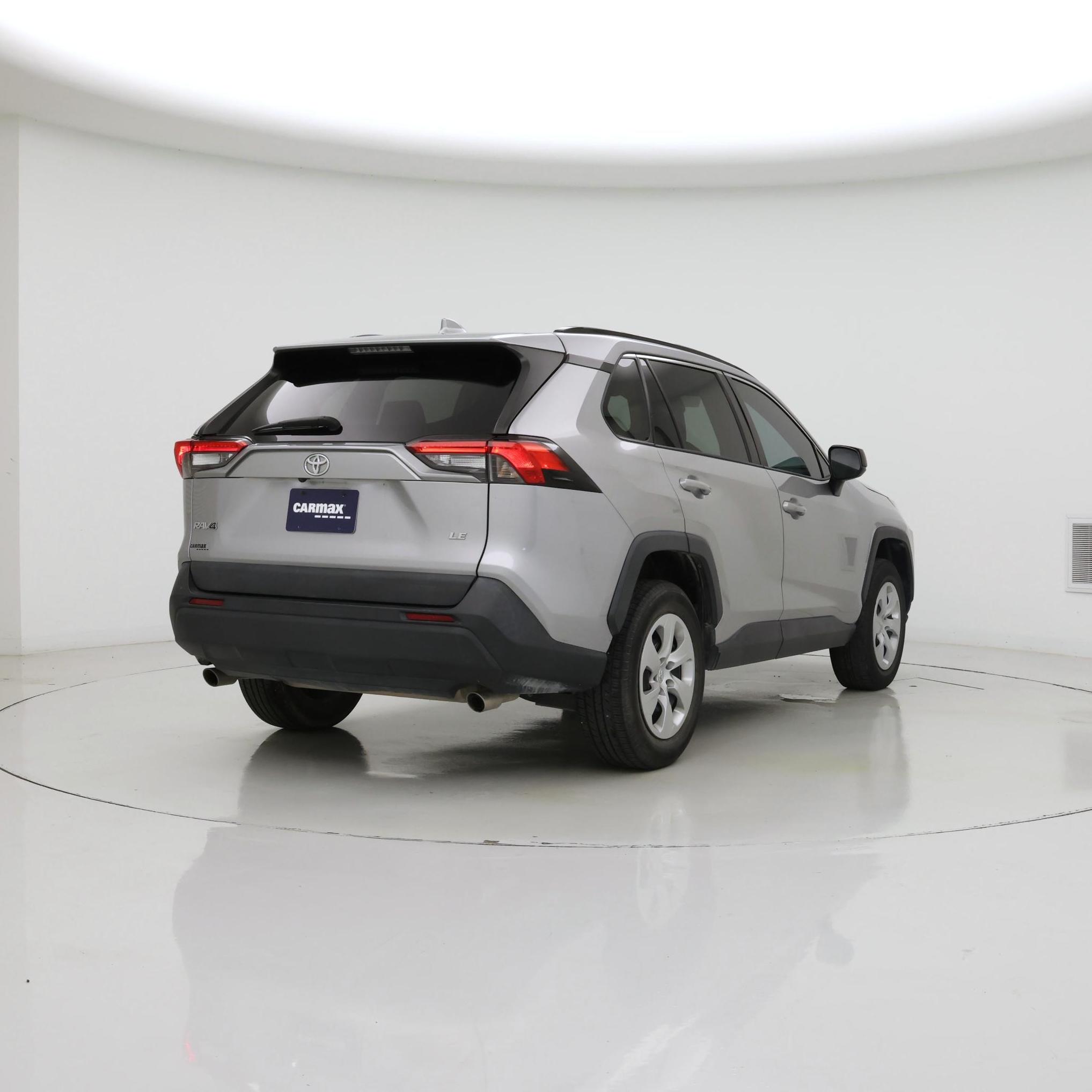 Thumbnail: 2021 Toyota RAV4 - 8
