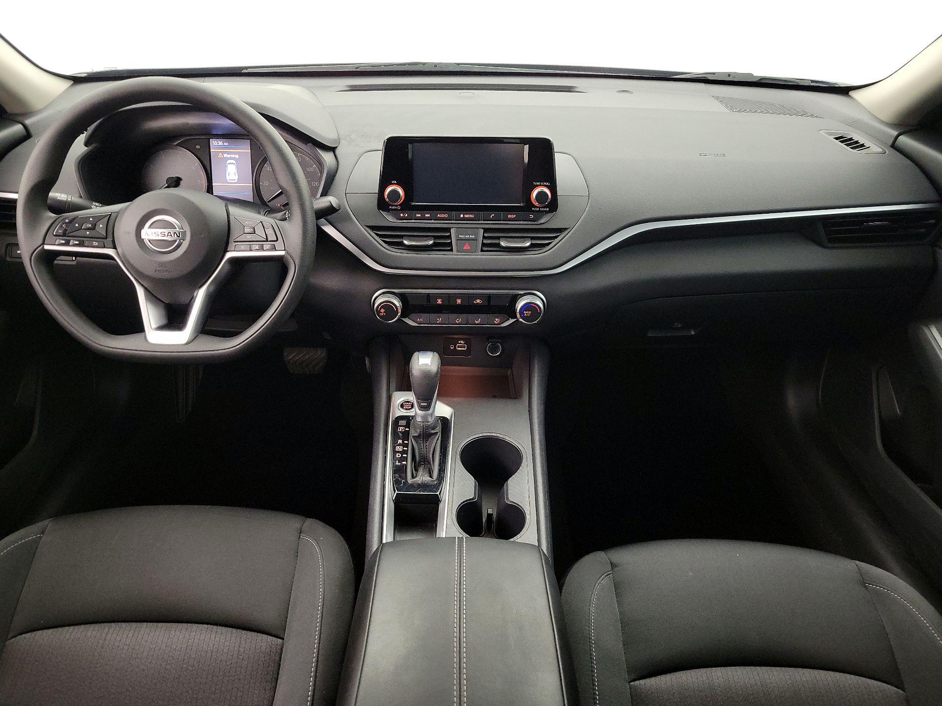 Thumbnail: 2021 Nissan Altima - 9