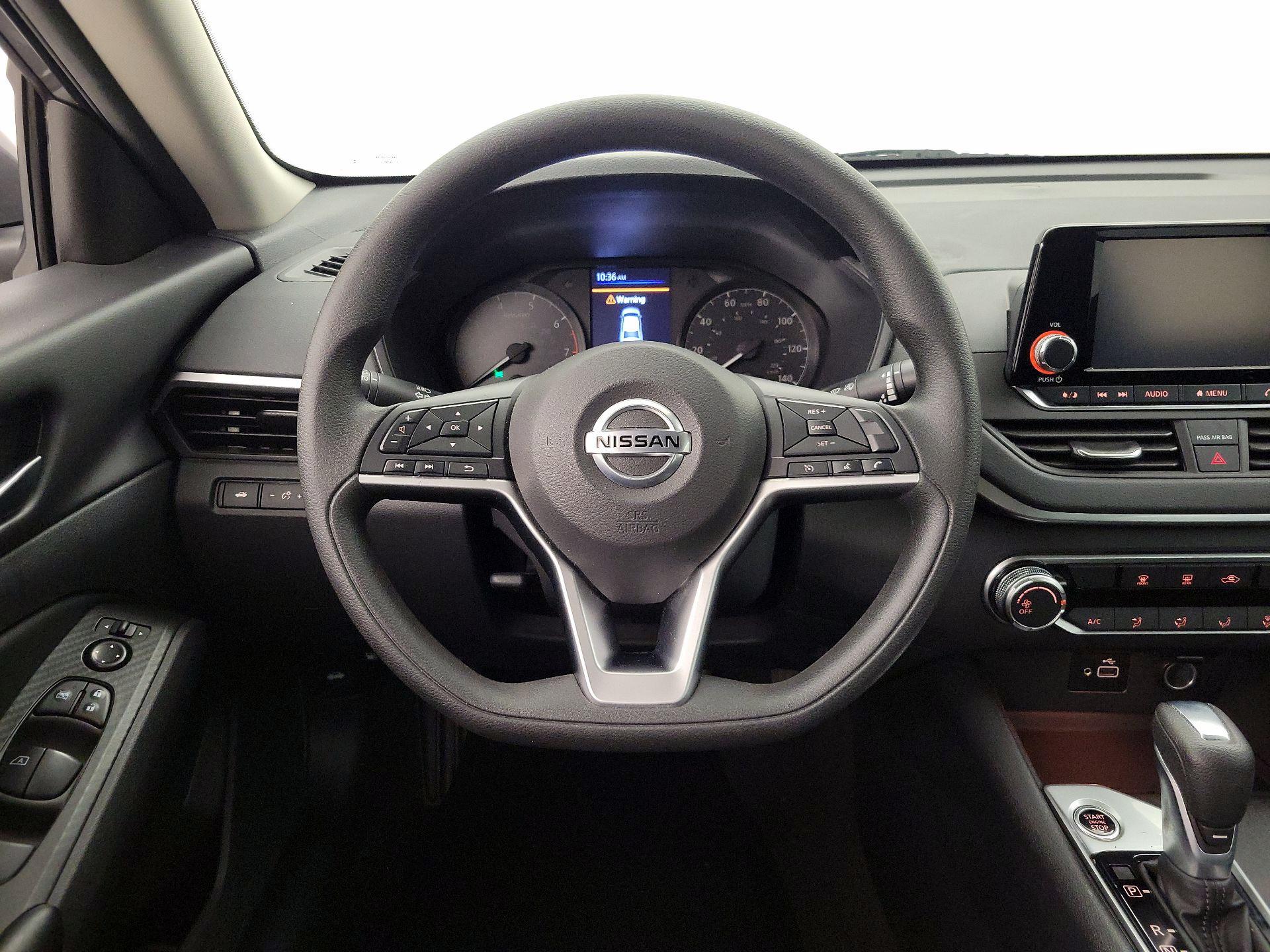Thumbnail: 2021 Nissan Altima - 10
