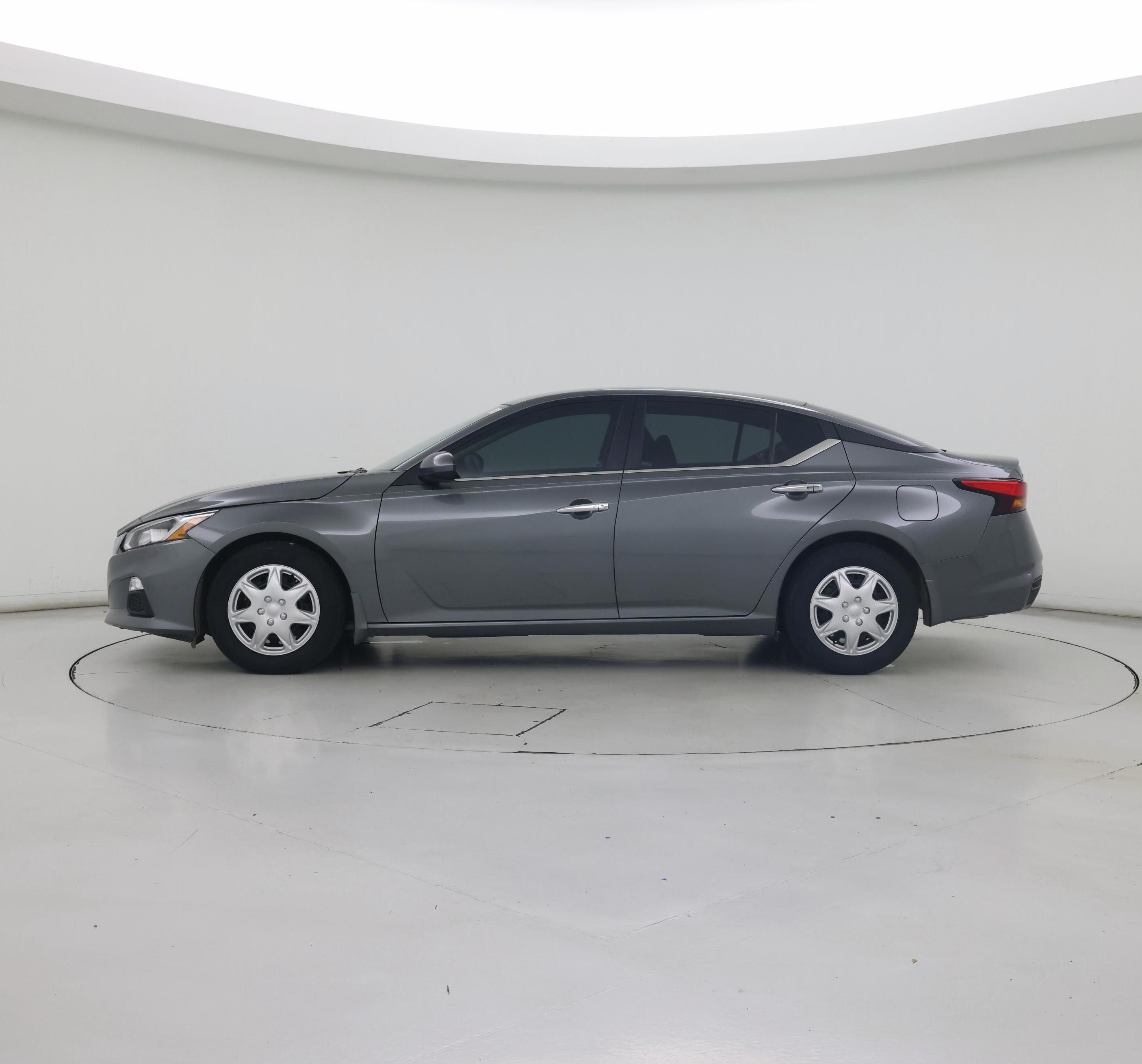 Thumbnail: 2021 Nissan Altima - 3