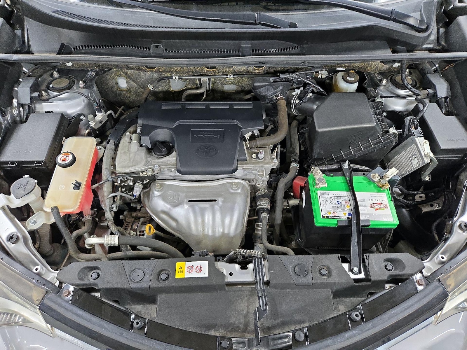 2018 Toyota RAV4 XLE - Photo 23