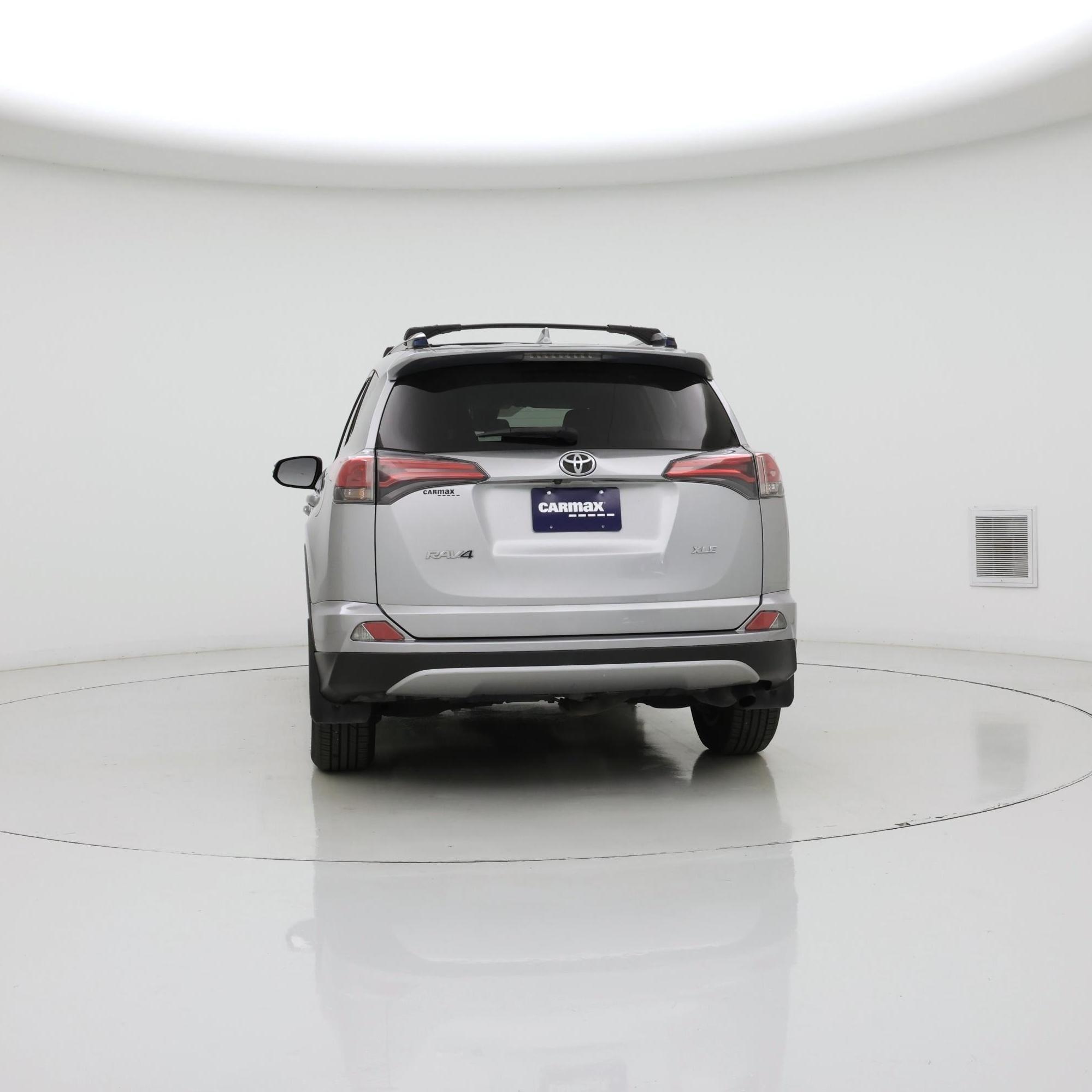 Thumbnail: 2018 Toyota RAV4 - 6