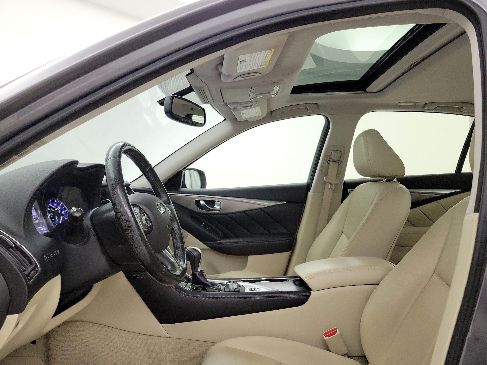 2015 INFINITI Q50 Premium - Photo 20
