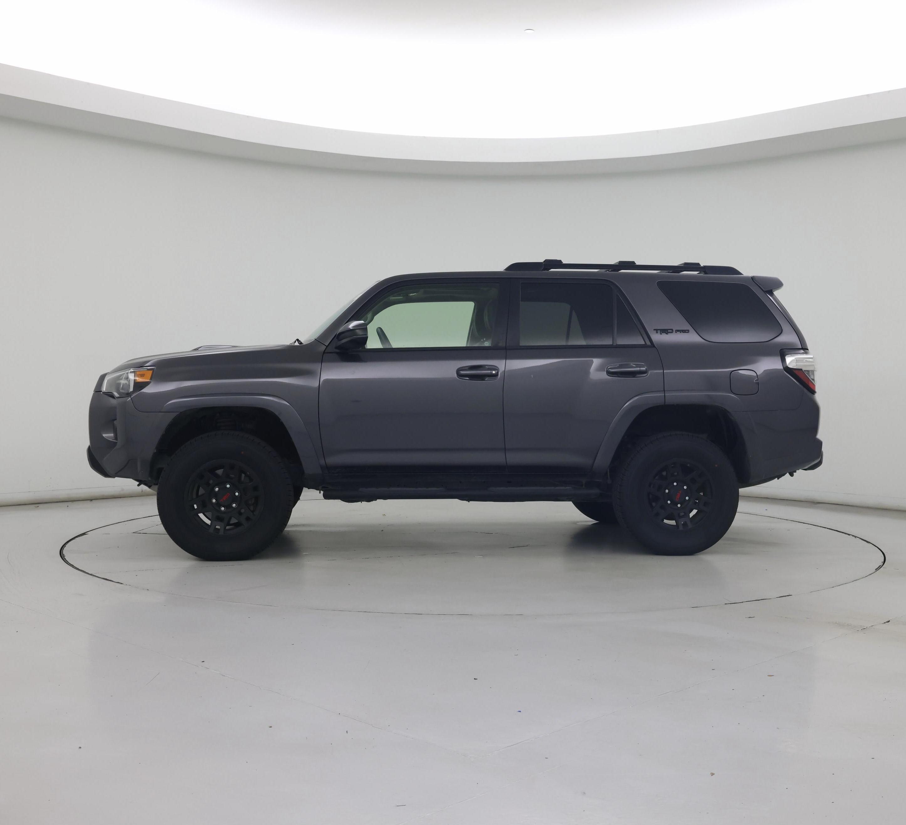 Thumbnail: 2020 Toyota 4Runner - 3