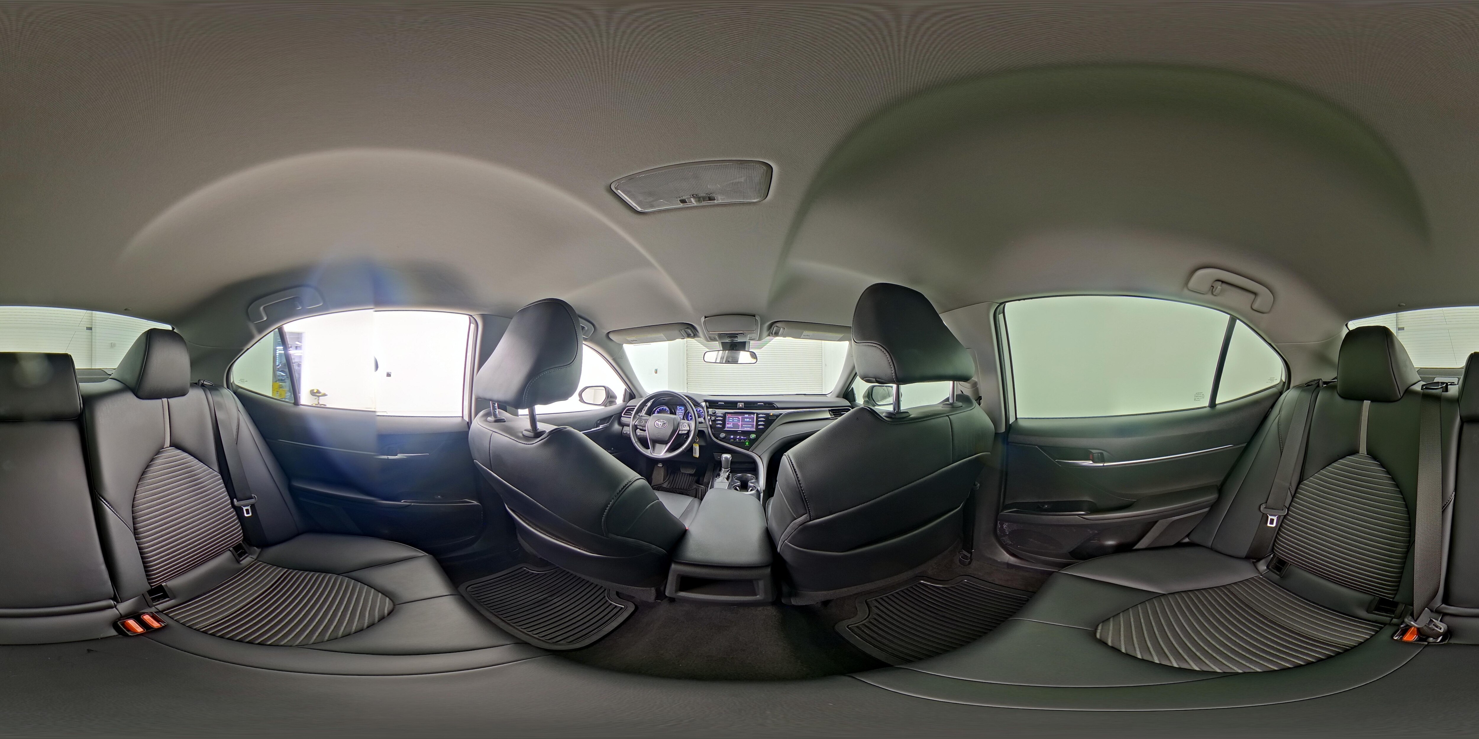 2020 Toyota Camry SE - Photo 25