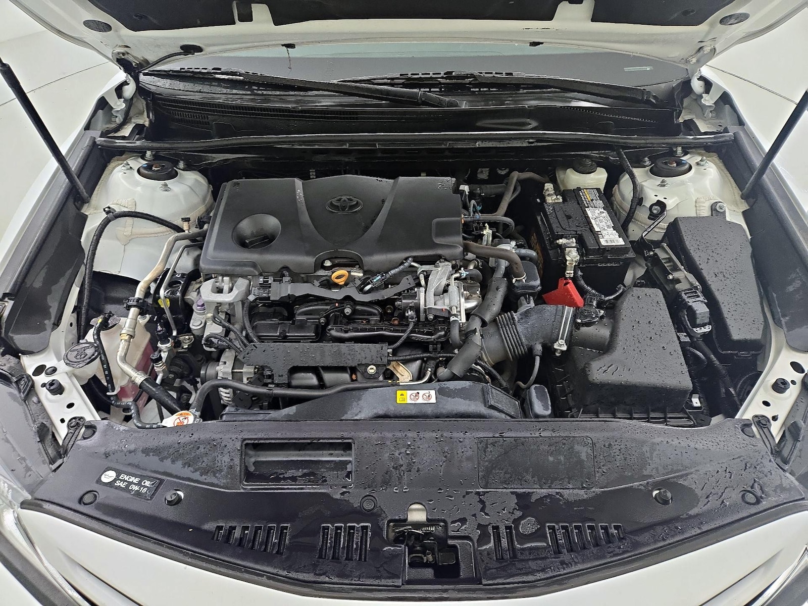 2020 Toyota Camry SE - Photo 22