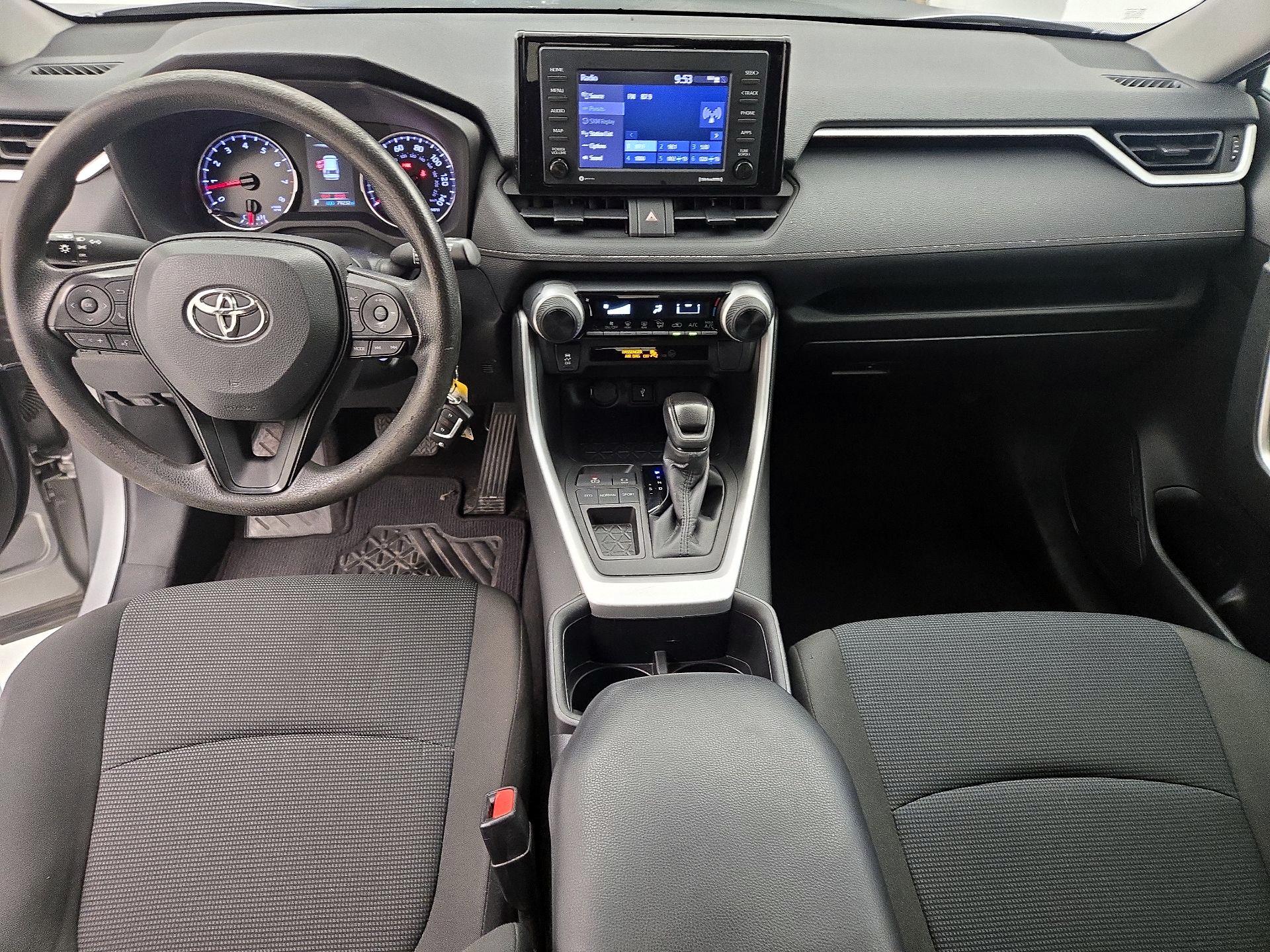 Thumbnail: 2022 Toyota RAV4 - 9