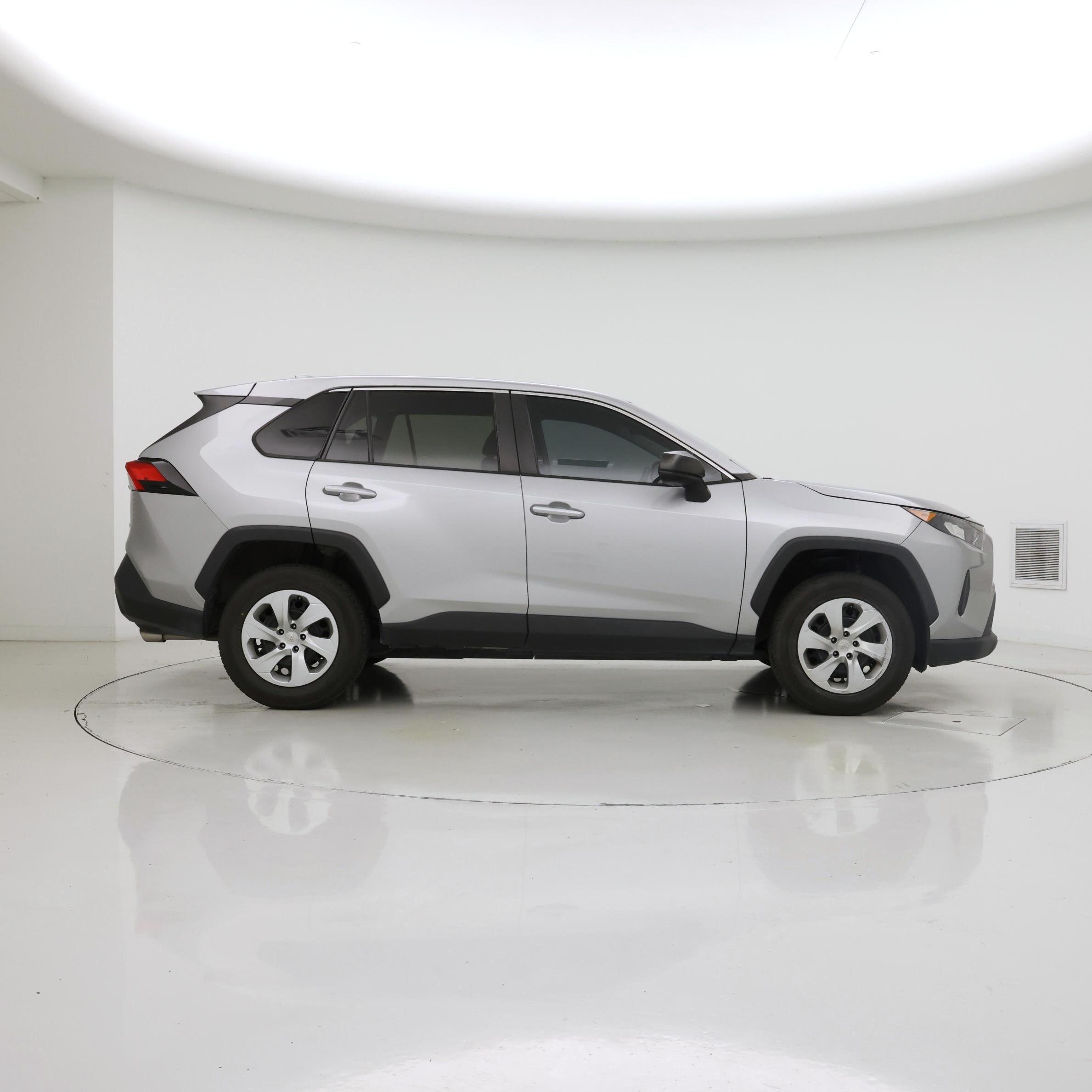Thumbnail: 2022 Toyota RAV4 - 7