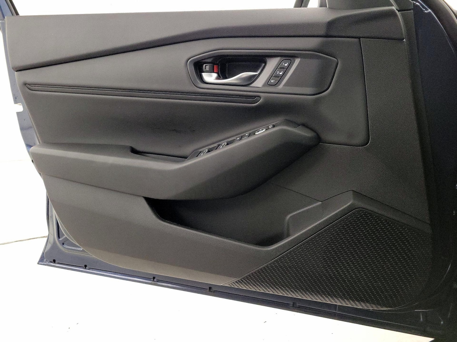 2025 Honda Accord Hybrid EX-L - Photo 13