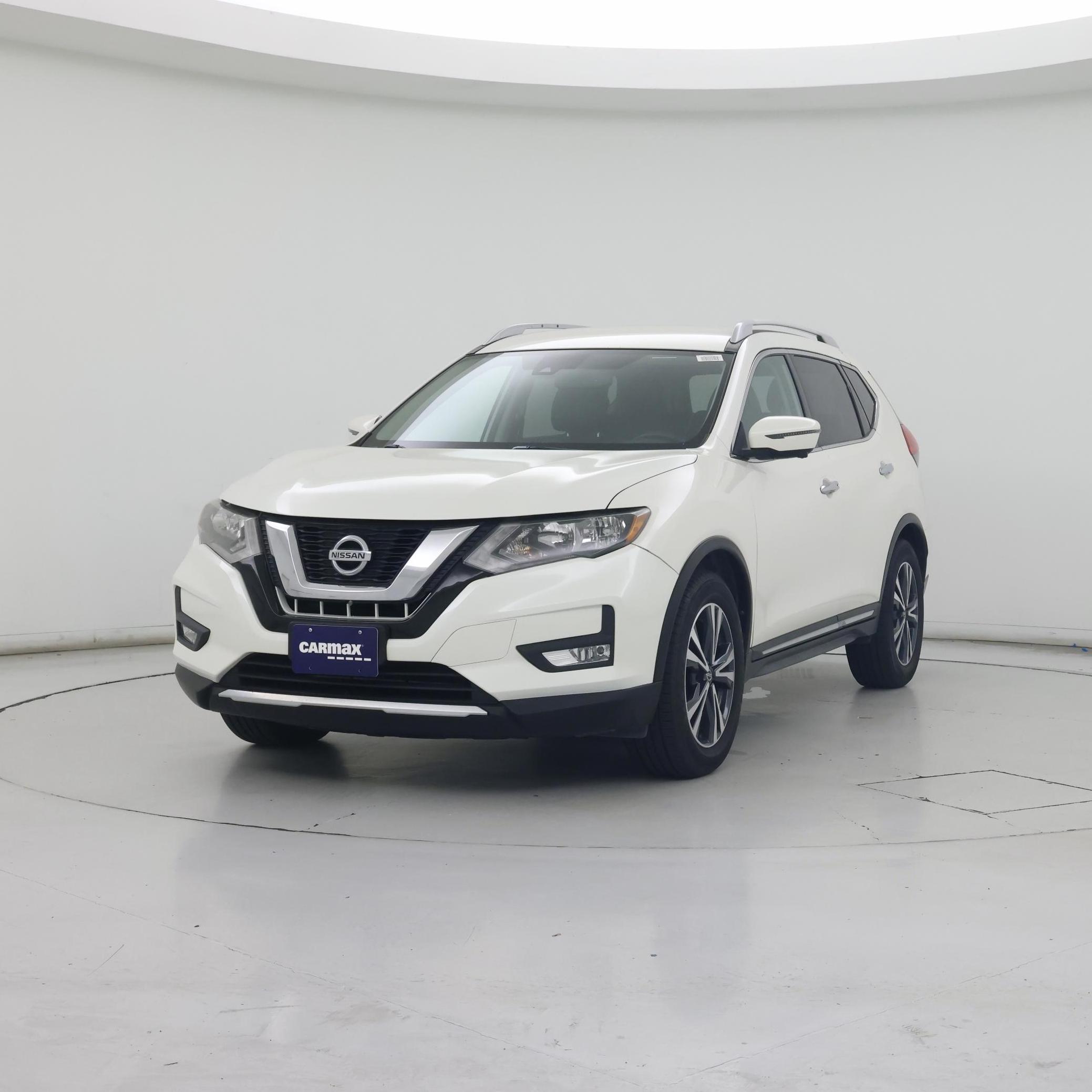 Thumbnail: 2017 Nissan Rogue - 4