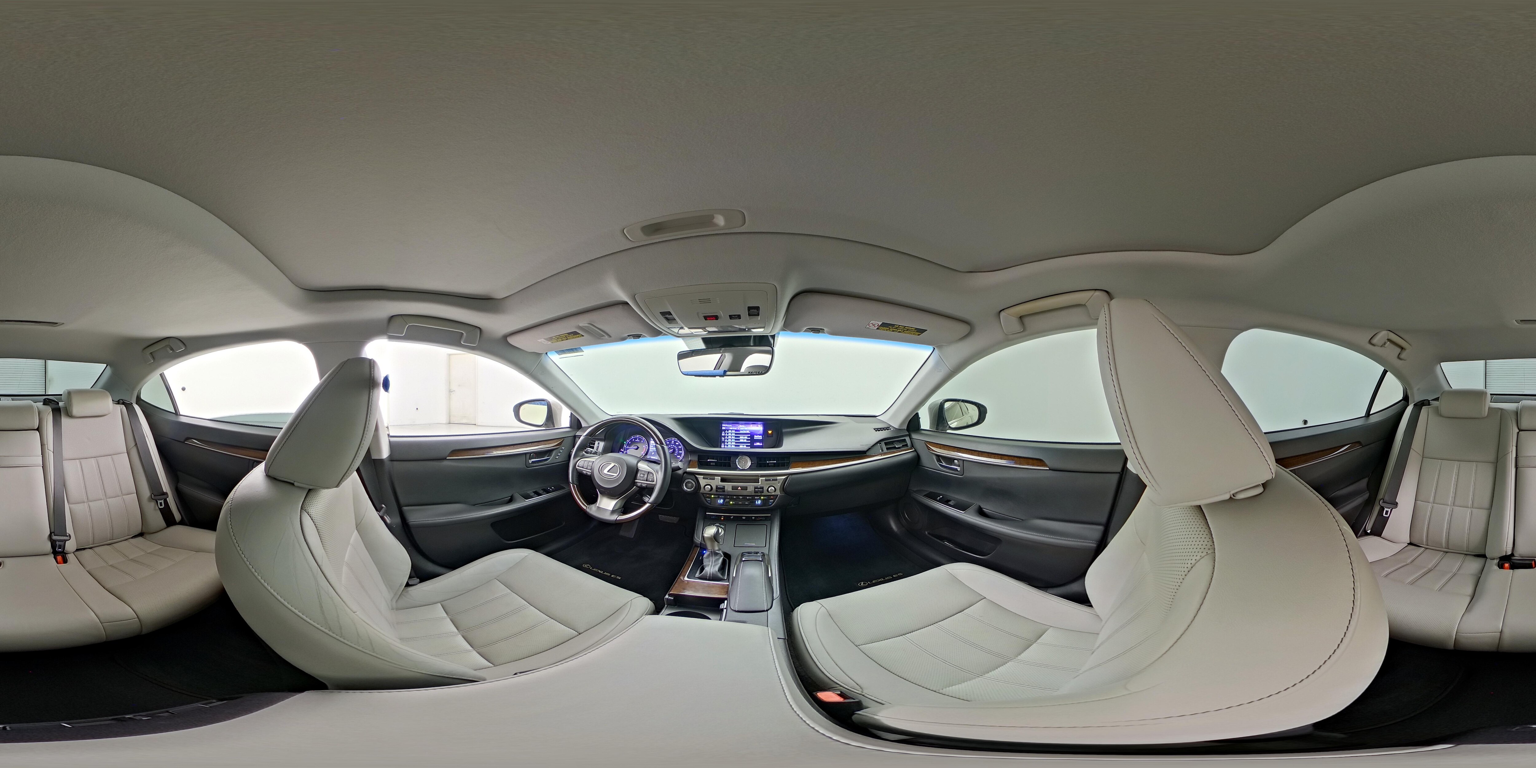 2018 Lexus ES 350 - Photo 24