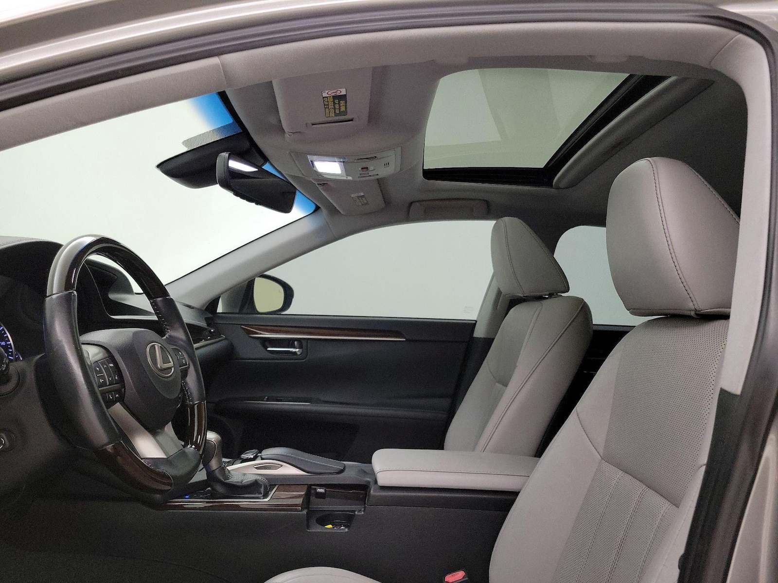 2018 Lexus ES 350 - Photo 19