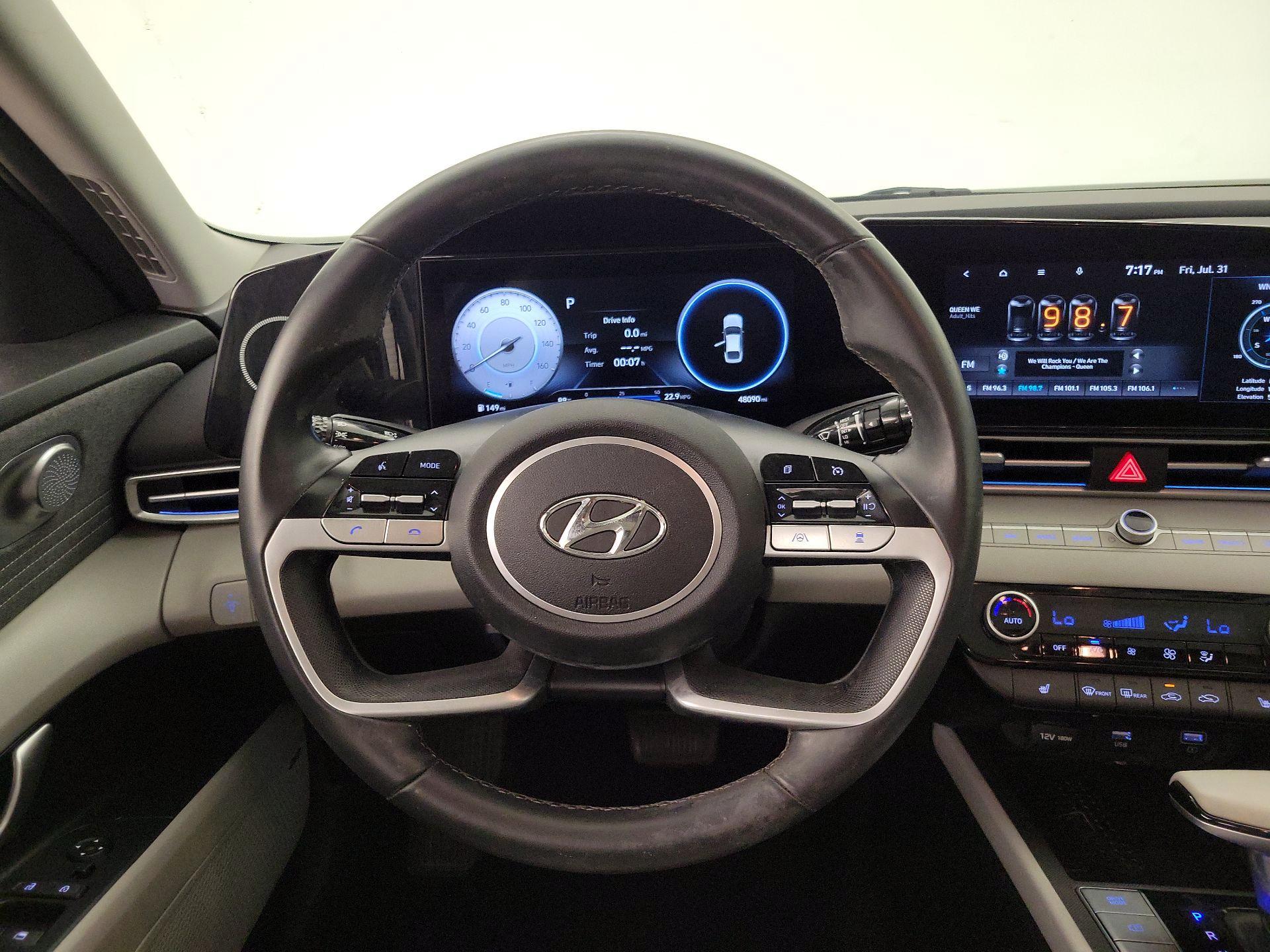 Thumbnail: 2021 Hyundai Elantra - 10