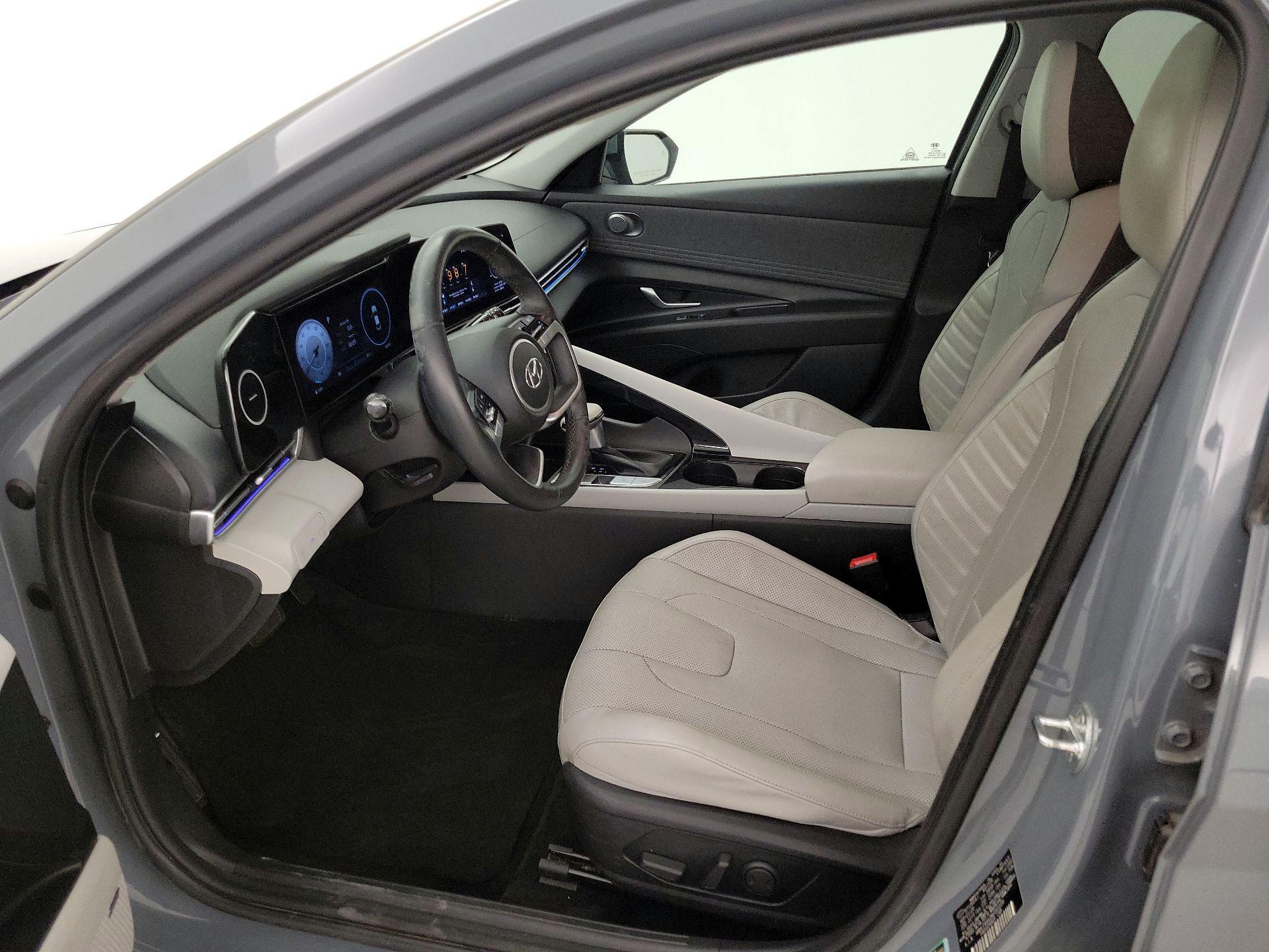 Thumbnail: 2021 Hyundai Elantra - 11