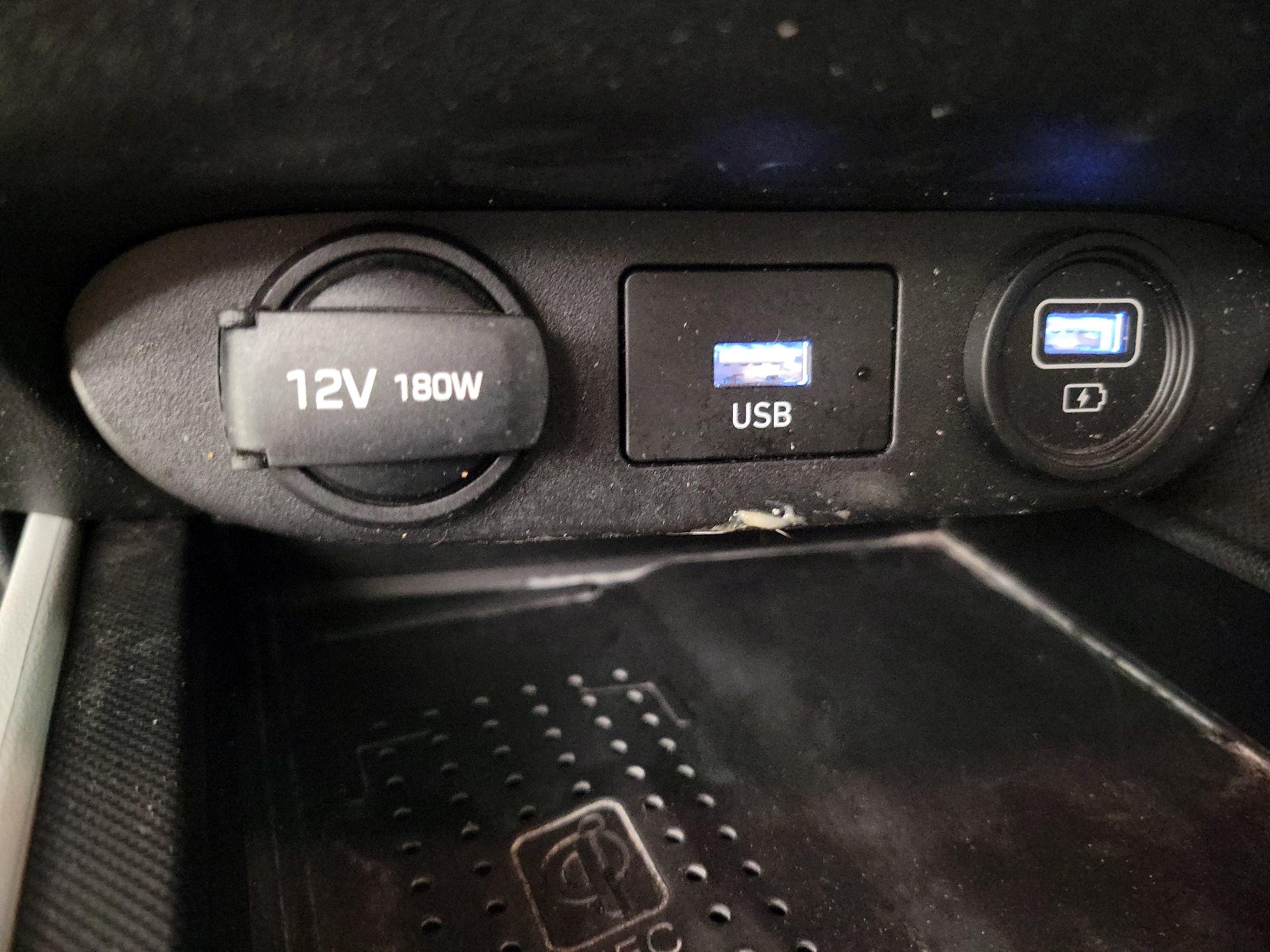 Thumbnail: 2021 Hyundai Elantra - 18