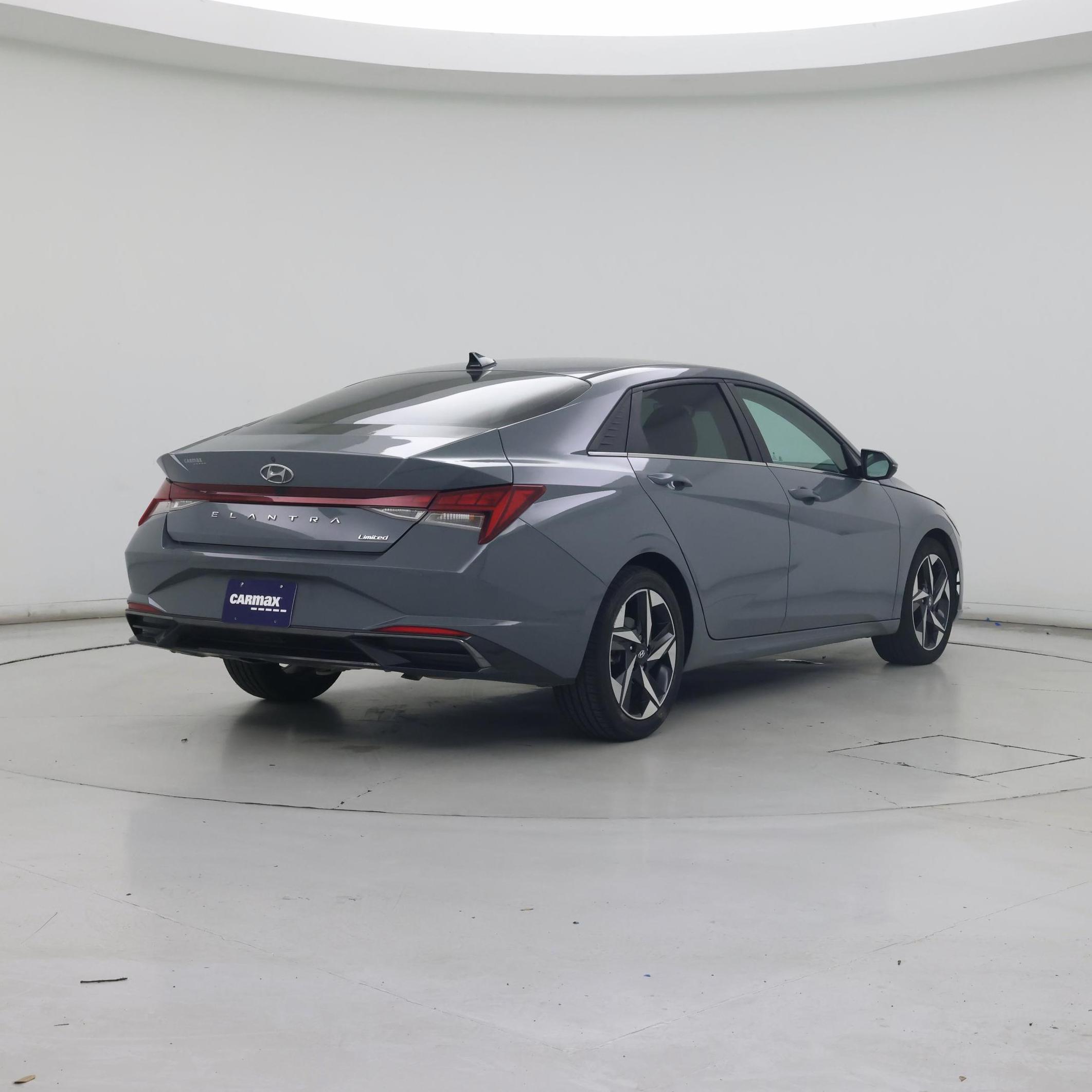 Thumbnail: 2021 Hyundai Elantra - 8