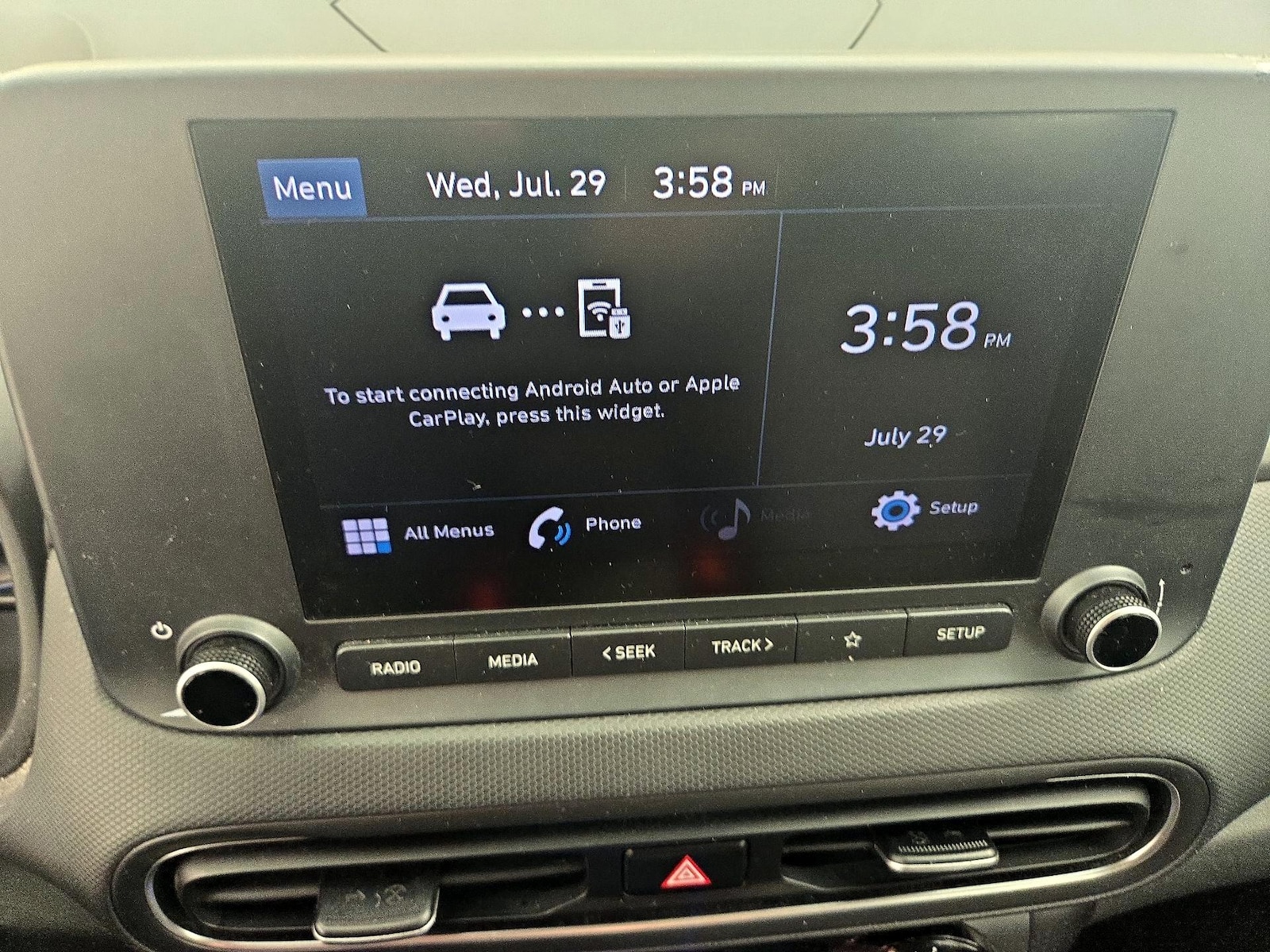 2023 Hyundai Kona SE - Photo 14