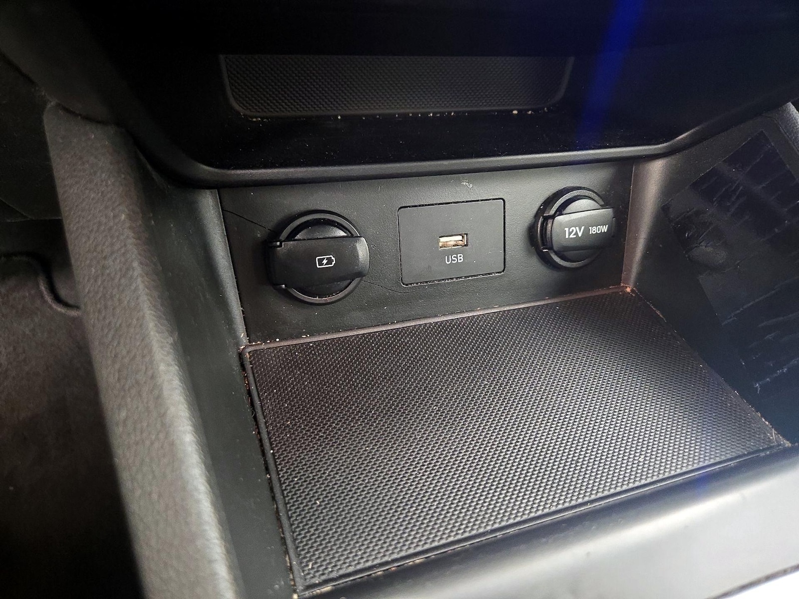 2023 Hyundai Kona SE - Photo 17