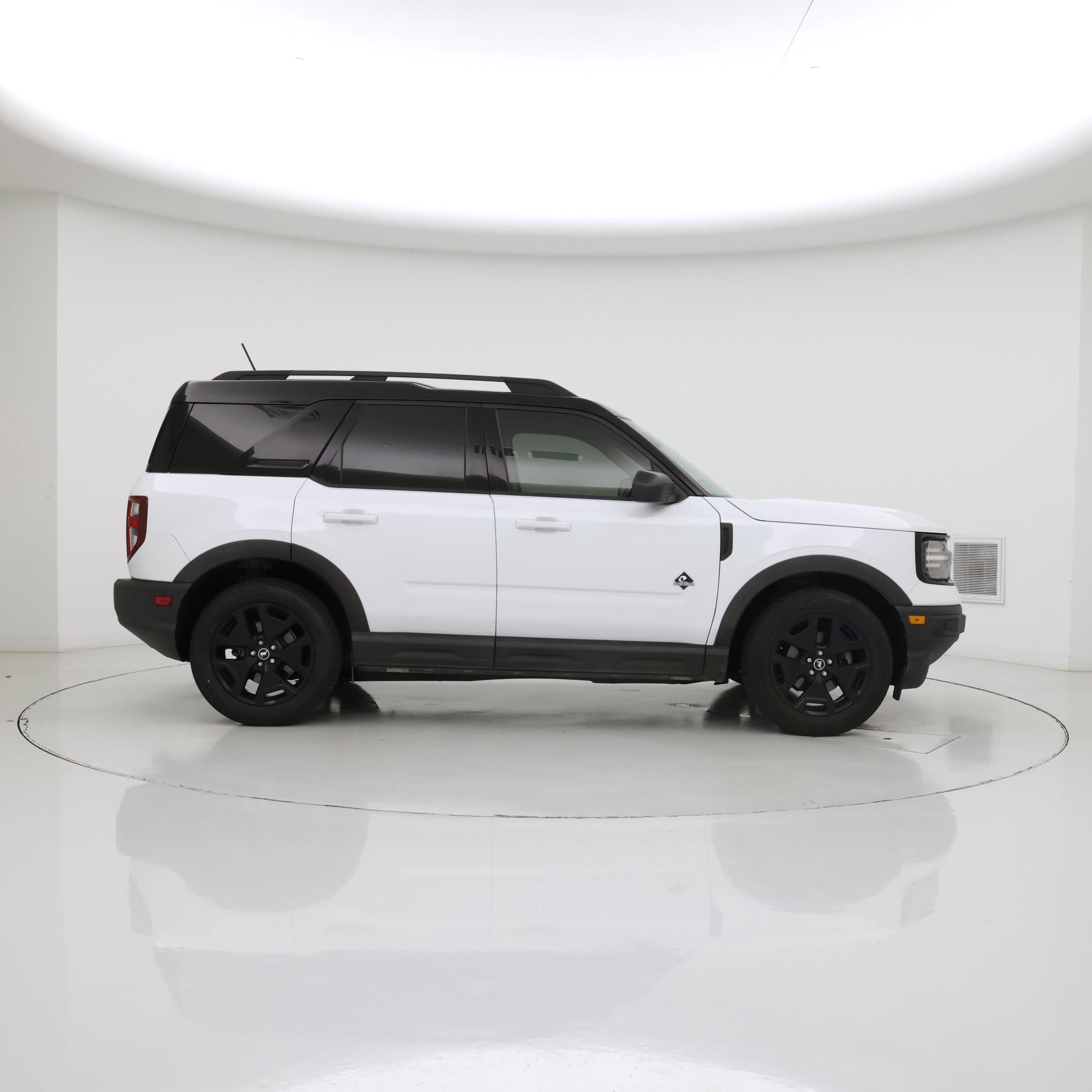 Thumbnail: 2021 Ford Bronco Sport - 7