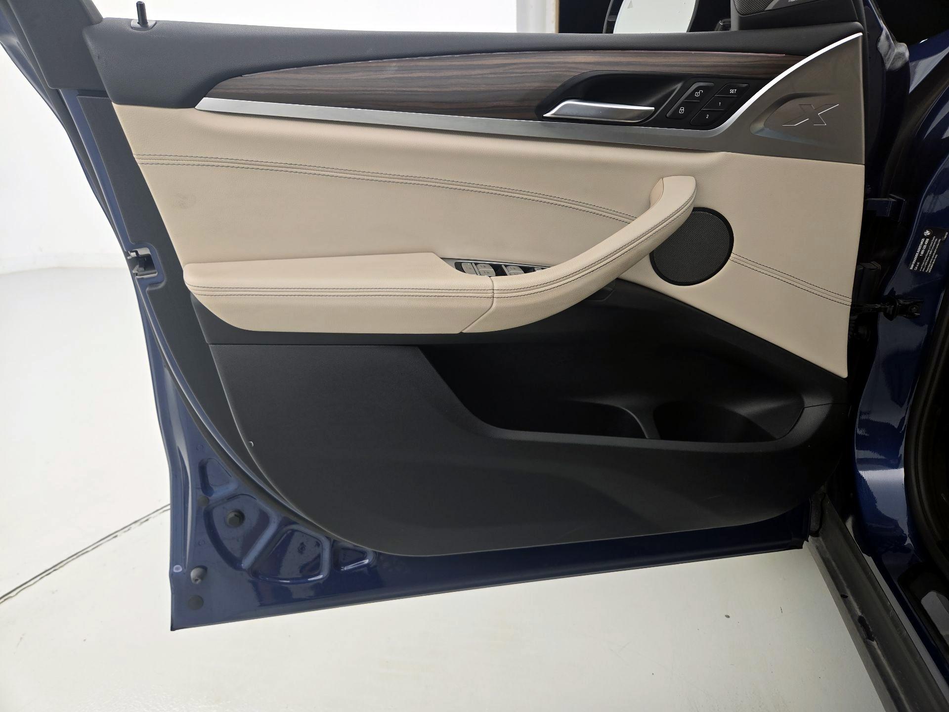 Thumbnail: 2021 BMW X3 - 12