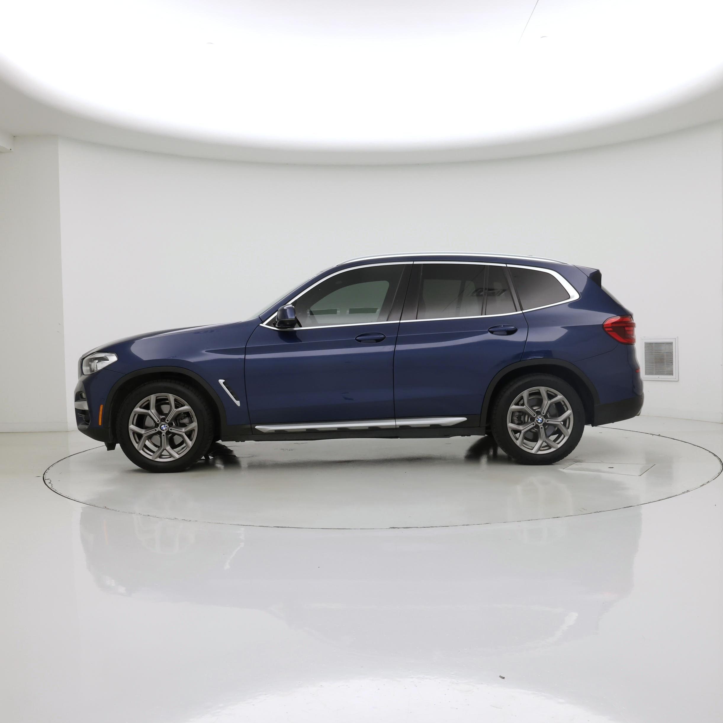 Thumbnail: 2021 BMW X3 - 3