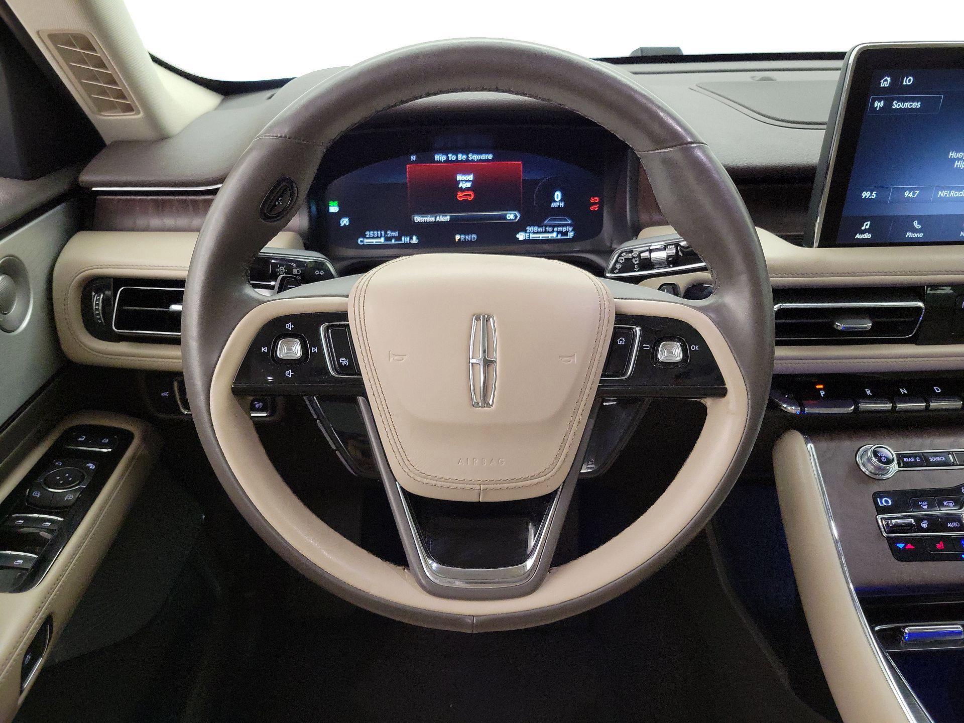 Thumbnail: 2020 Lincoln Aviator - 10